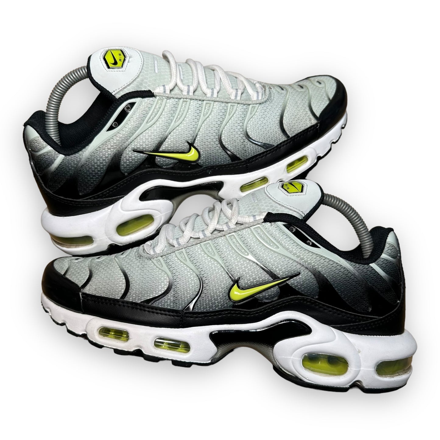 EU42.5 - US9 - UK8 • Air Max Plus Light Green