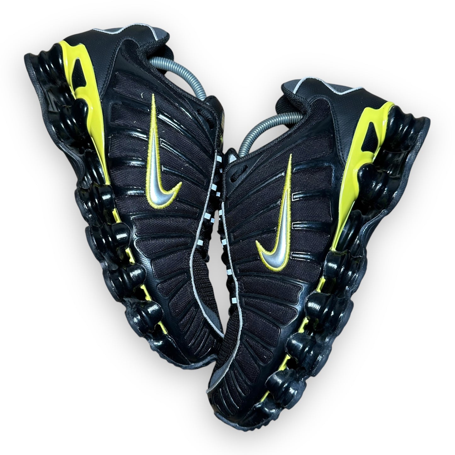 EU44 - US10 - UK9 • Shox TL Black Dynamic Yellow