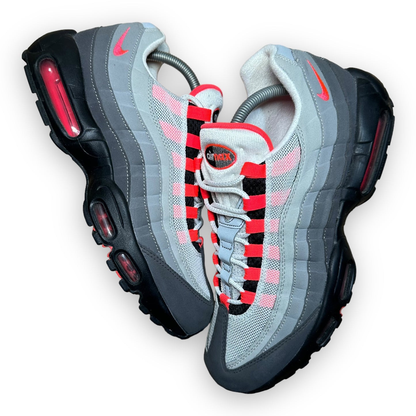 EU44.5 - US10.5 - UK9.5 • Air Max 95 OG Solar Red