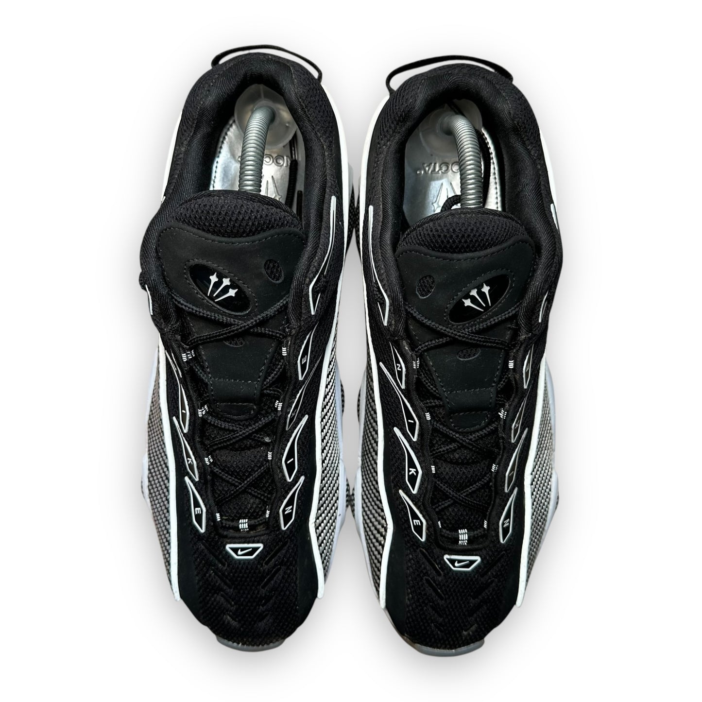 EU45 - US11 - UK10 • NOCTA Glide Black White