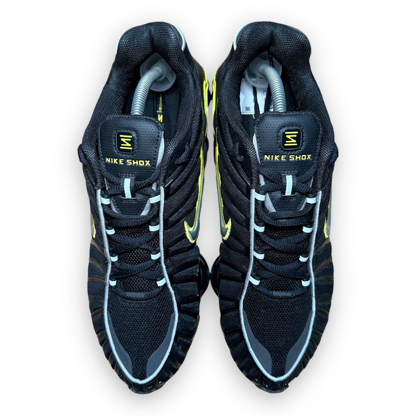 EU45 - US11 - UK10 • Shox TL Black Dynamic Yellow