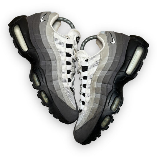 EU42 - US8.5 - UK7.5 • Air Max 95 OG Anthracite