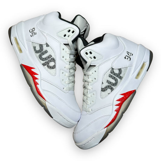 EU44 - US10 - UK9 • Jordan 5 Retro Supreme White