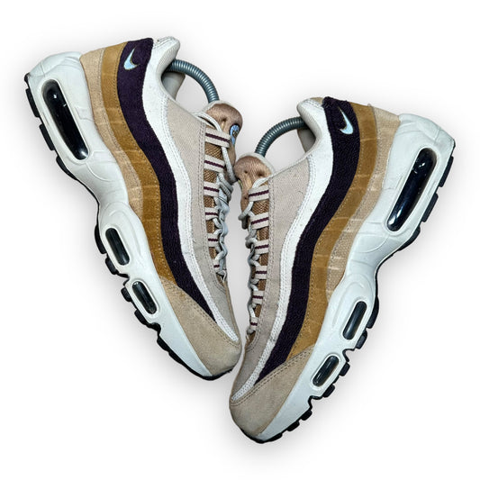 EU42 - US8.5 - UK7.5 • Air Max 95 Desert