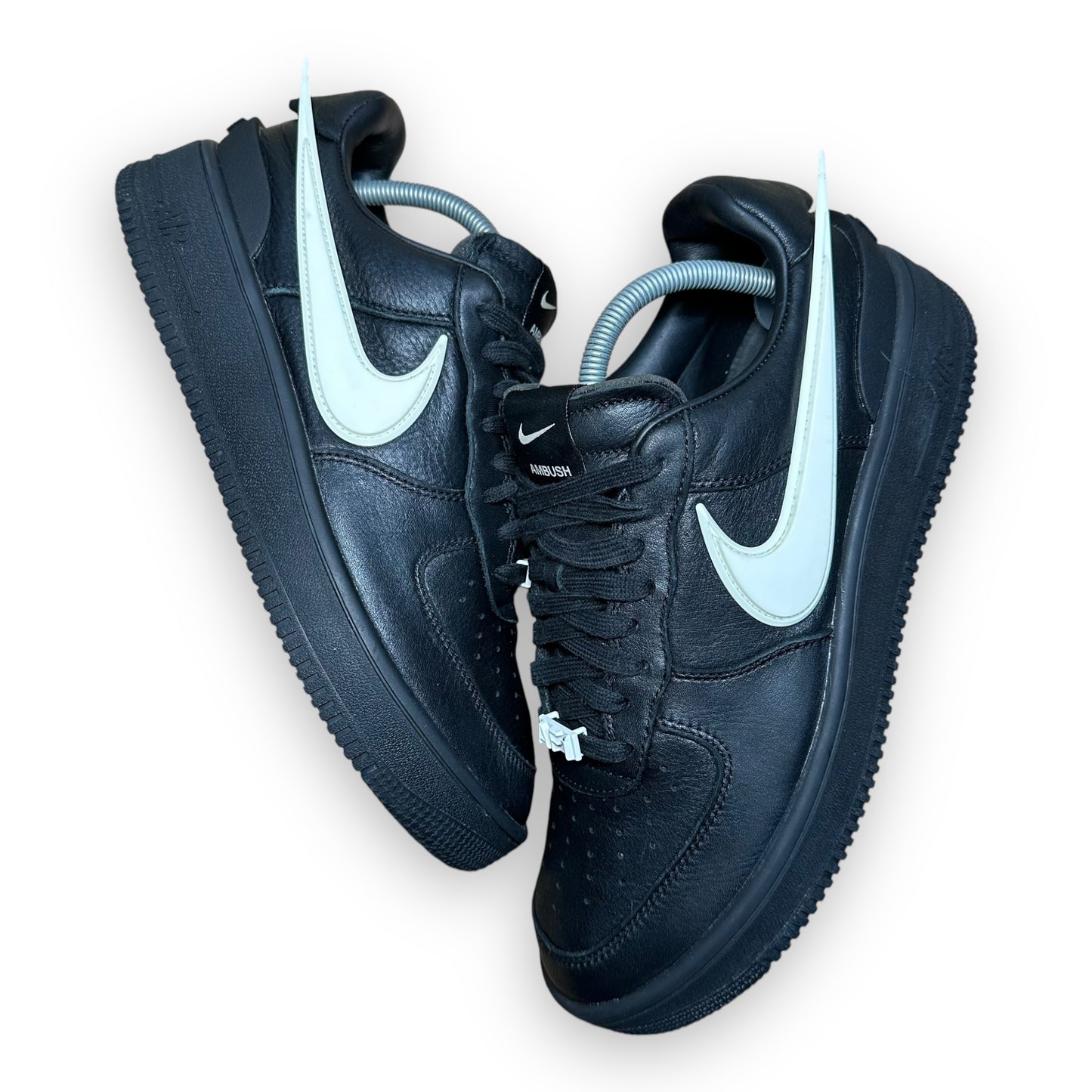 EU44 - US10 - UK9 • Air Force 1 Low AMBUSH Black Phantom