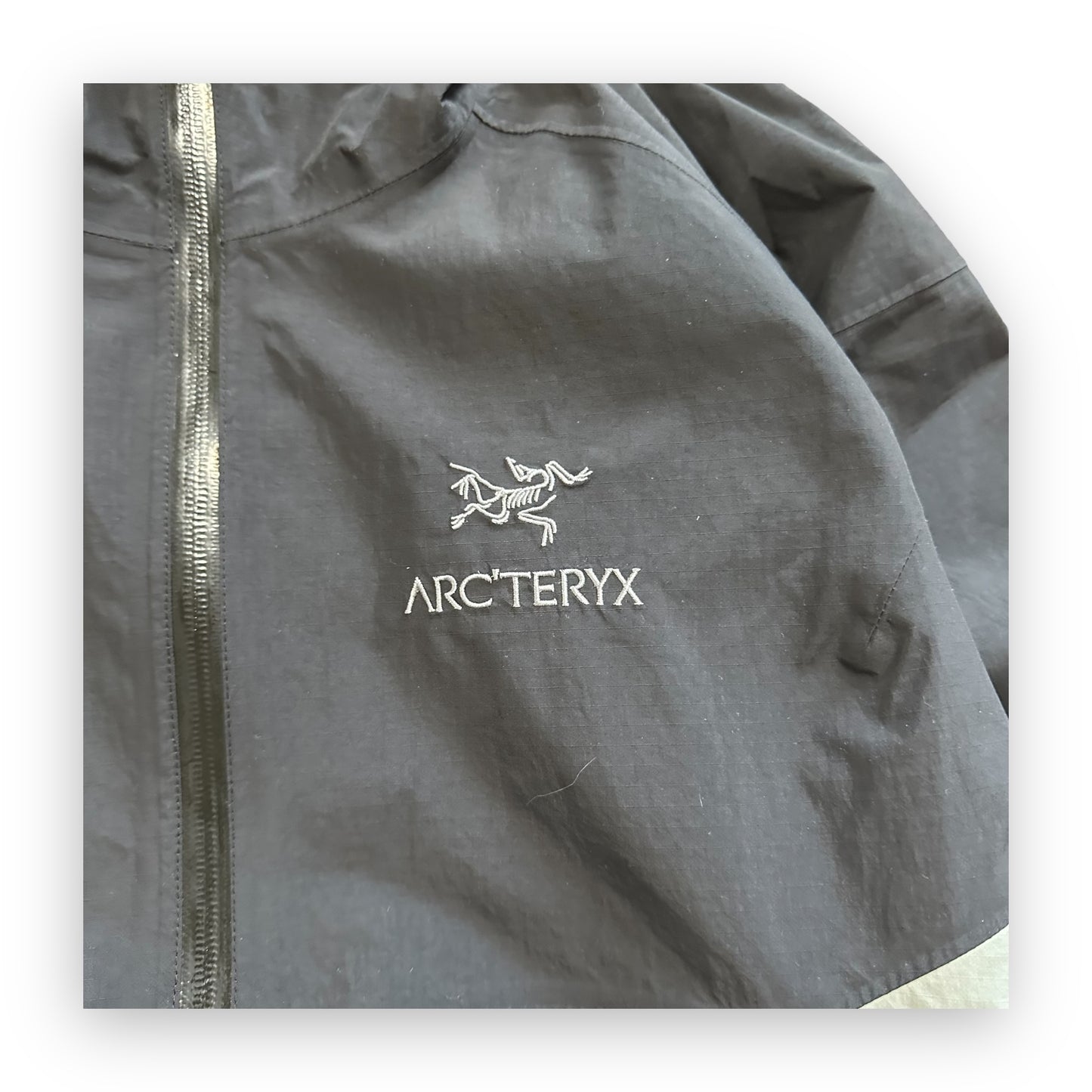 Jacket Arc’Teryx Zeta SL Gore-Tex Black White Japan Exclusive (M)
