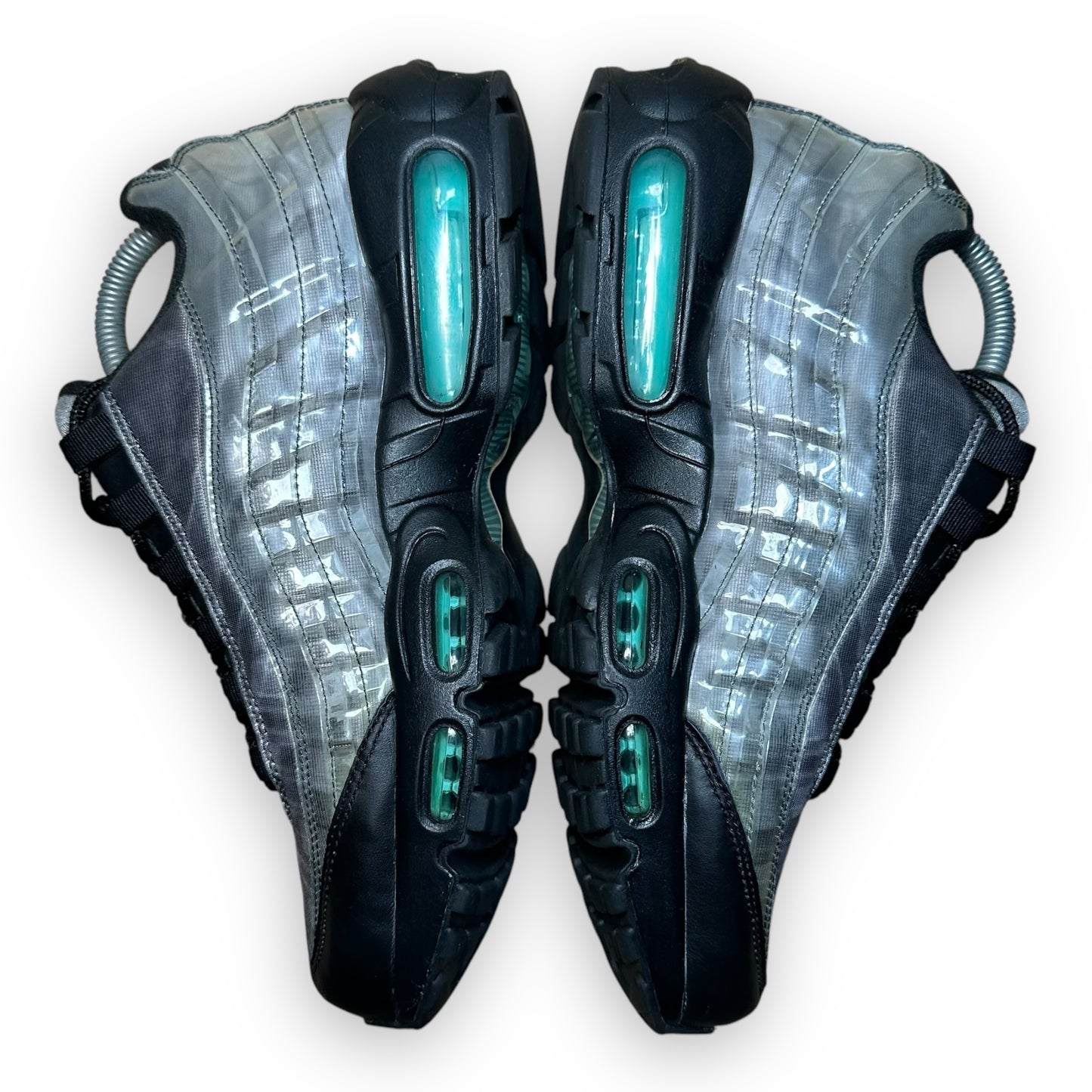 EU42 - US8.5 - UK7.5 • Air Max 95 Footprint