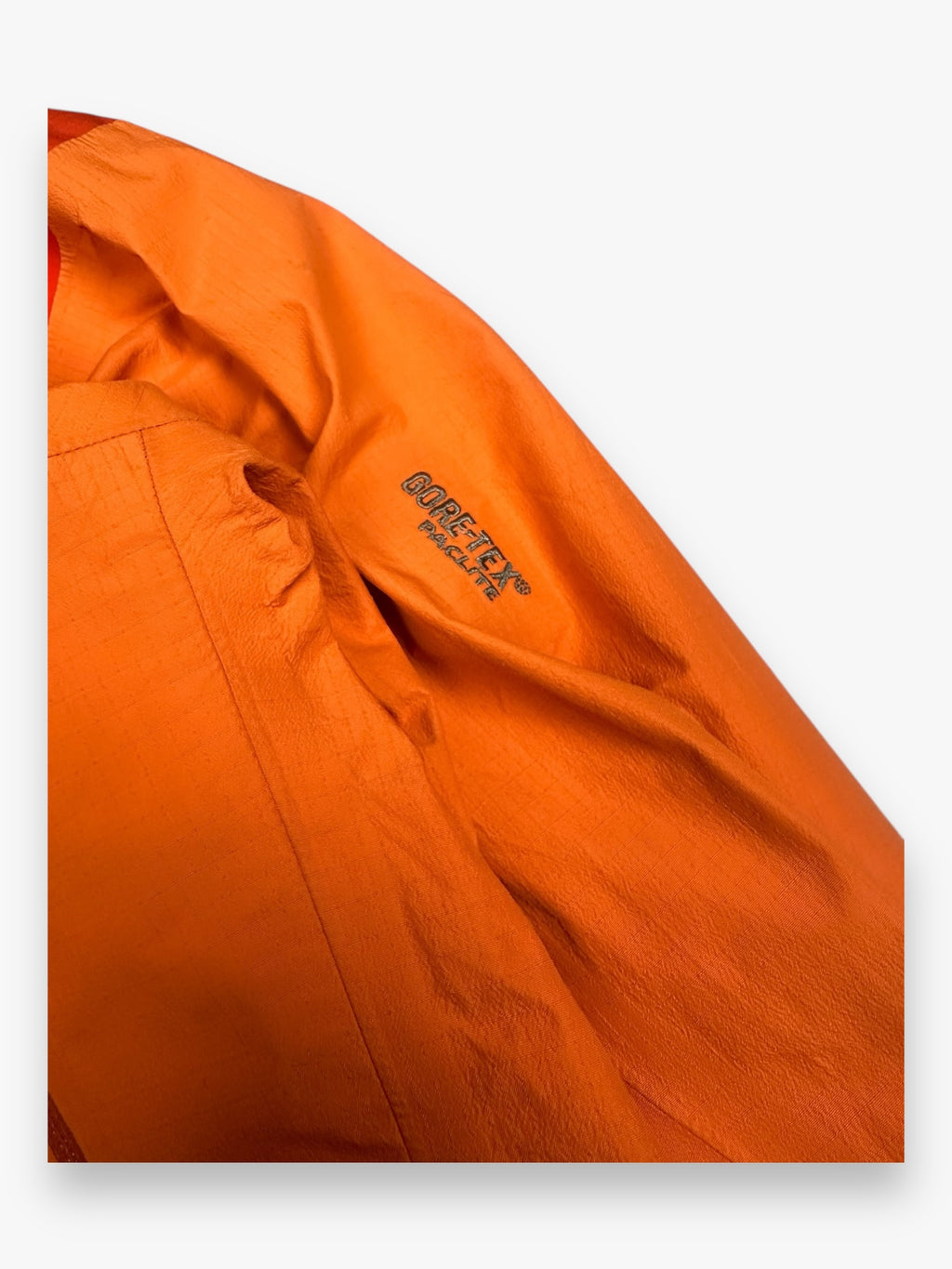 Jacket Arc’Teryx Beta AR Gore-Tex Orange vintage