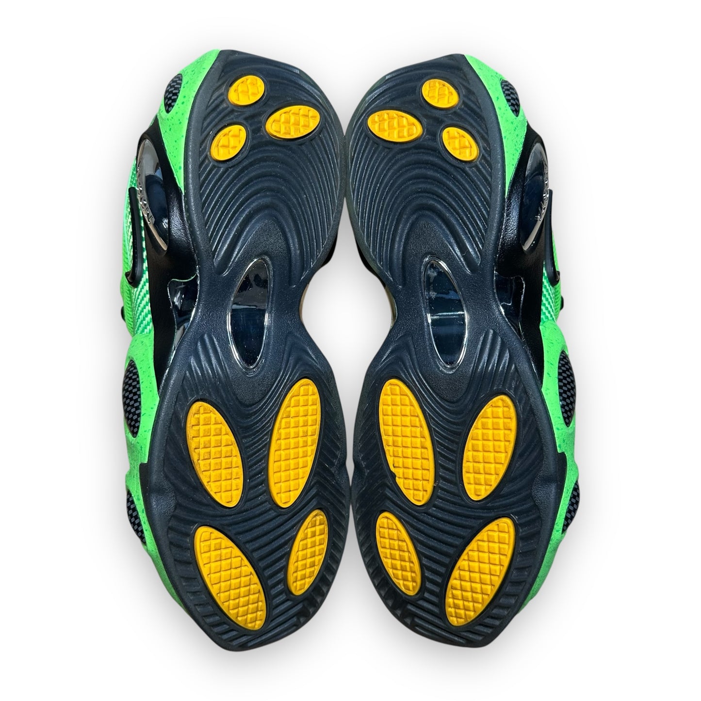 EU42 - US8.5 - UK7.5 • NOCTA Glide Drake EYBL Green Strike