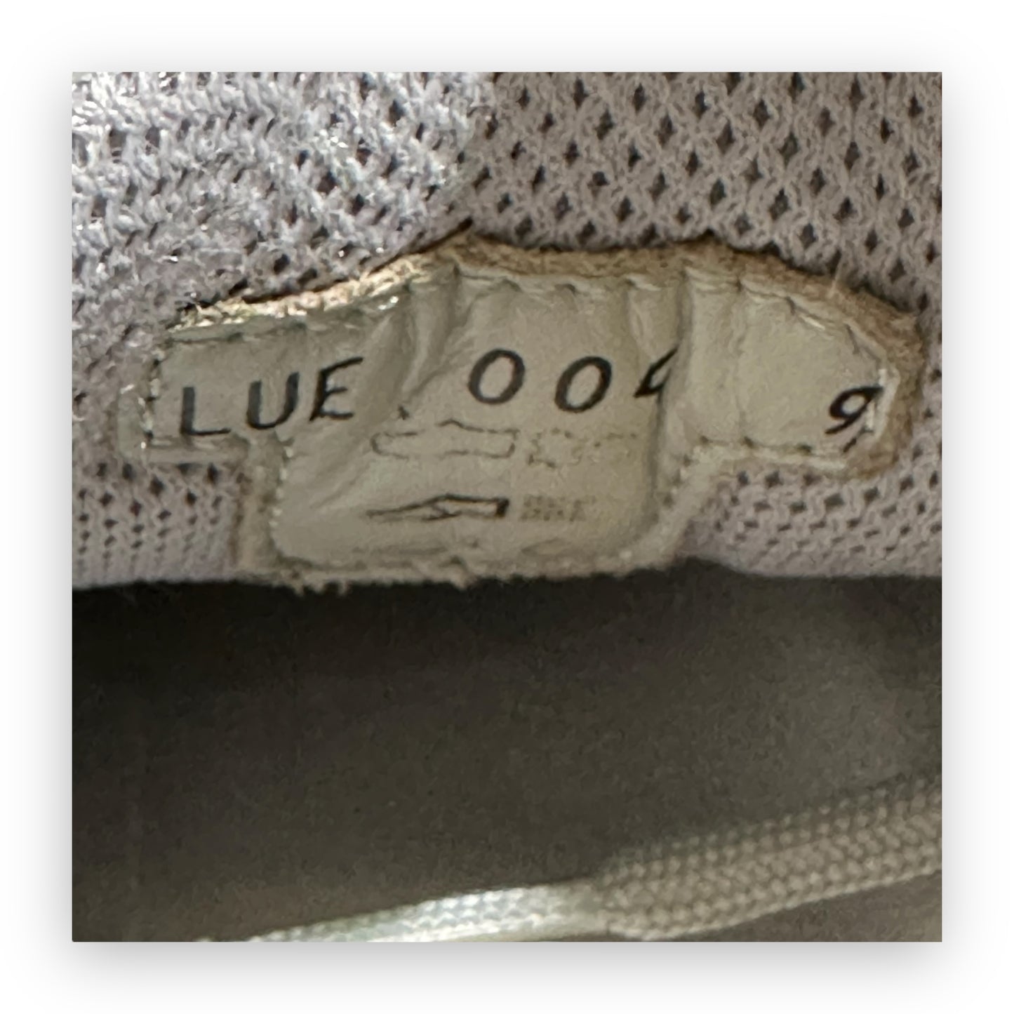 EU44 - US10 - UK9 • Prada Luna Rossa White Brown vintage