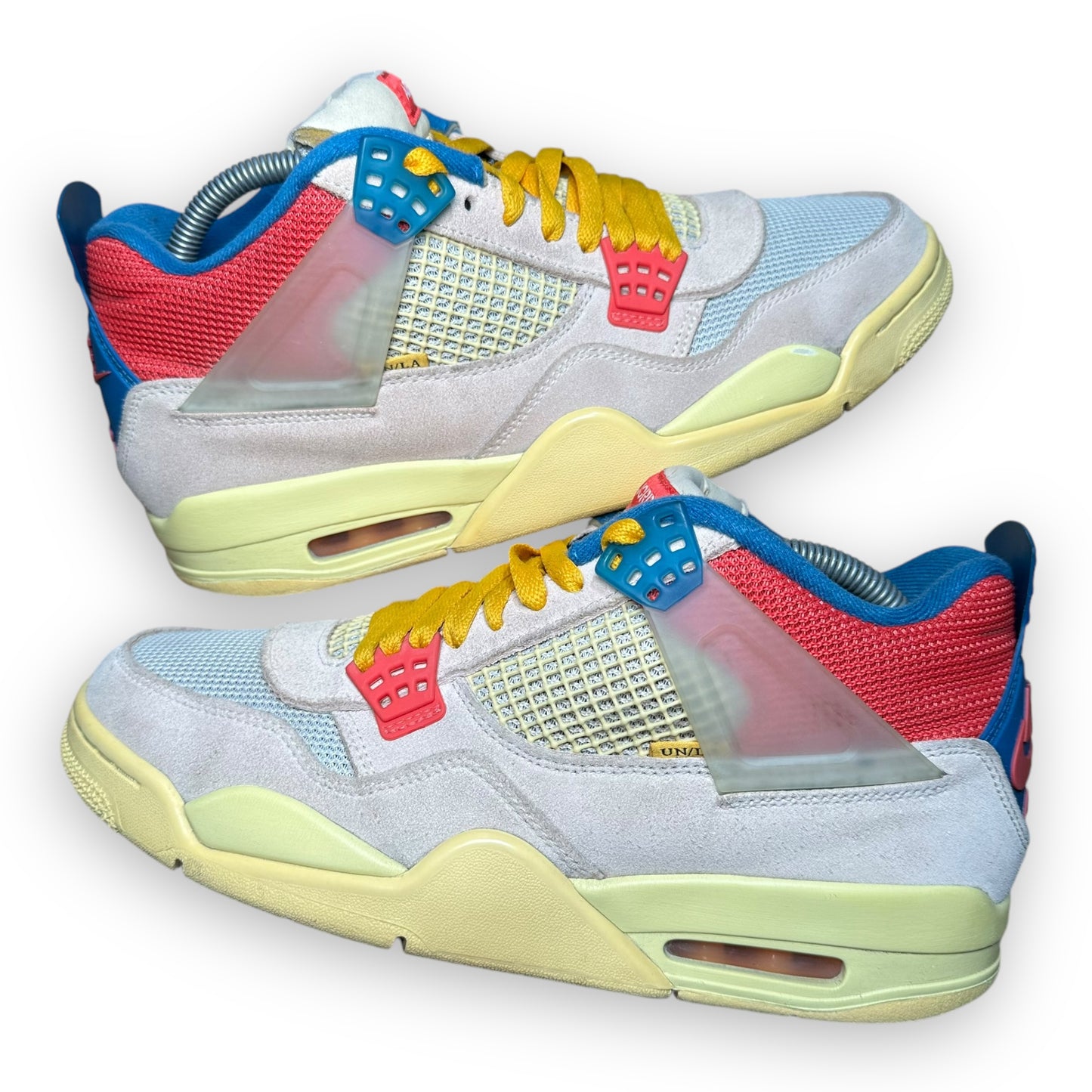 EU44 - US10 - UK9 • Jordan 4 Retro Union Guava Ice