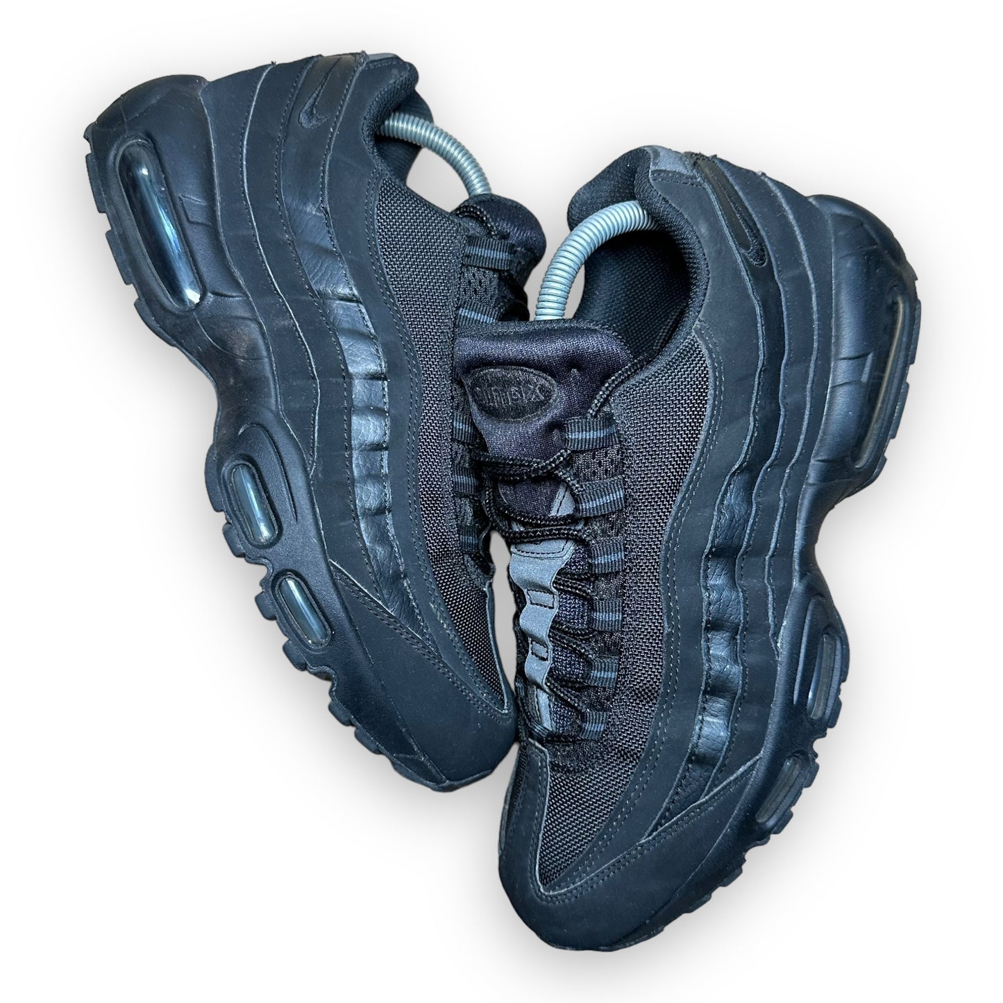 EU43 - US9.5 - UK8.5 • Air Max 95 Triple Black