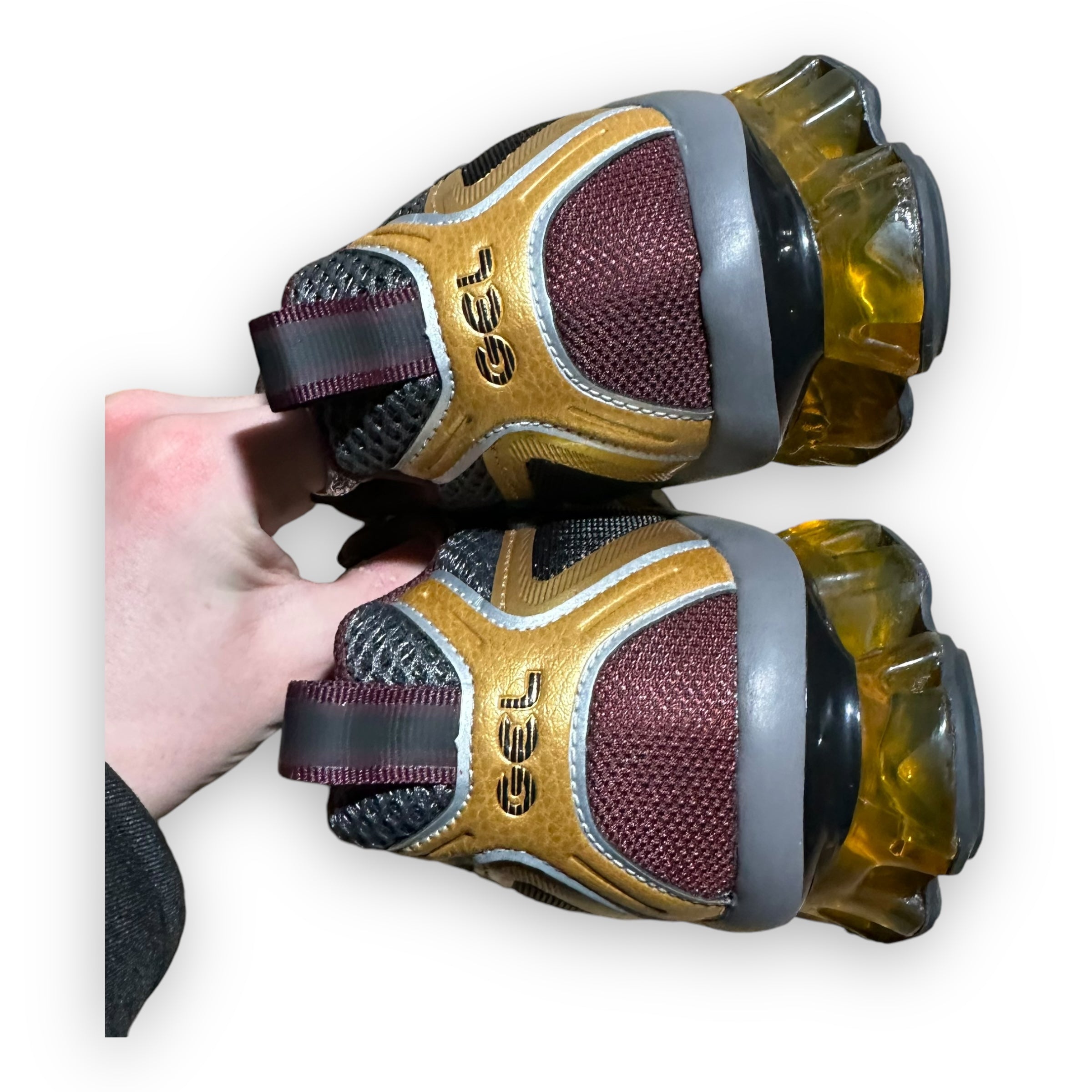 ASICS Gel-Quantum Kinetic Carbon Pure Gold