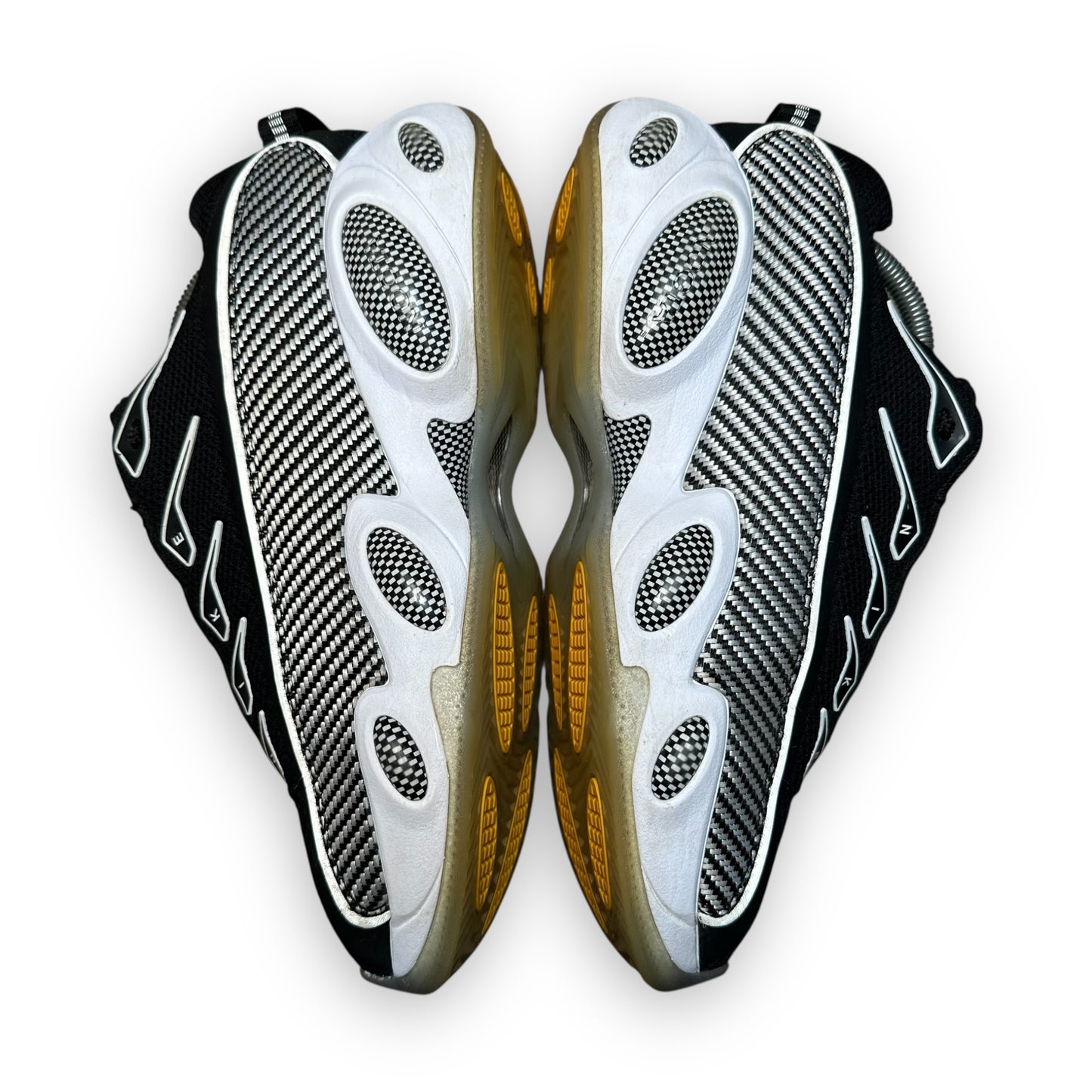 EU43 - US9.5 - UK8.5 • NOCTA Glide Black White
