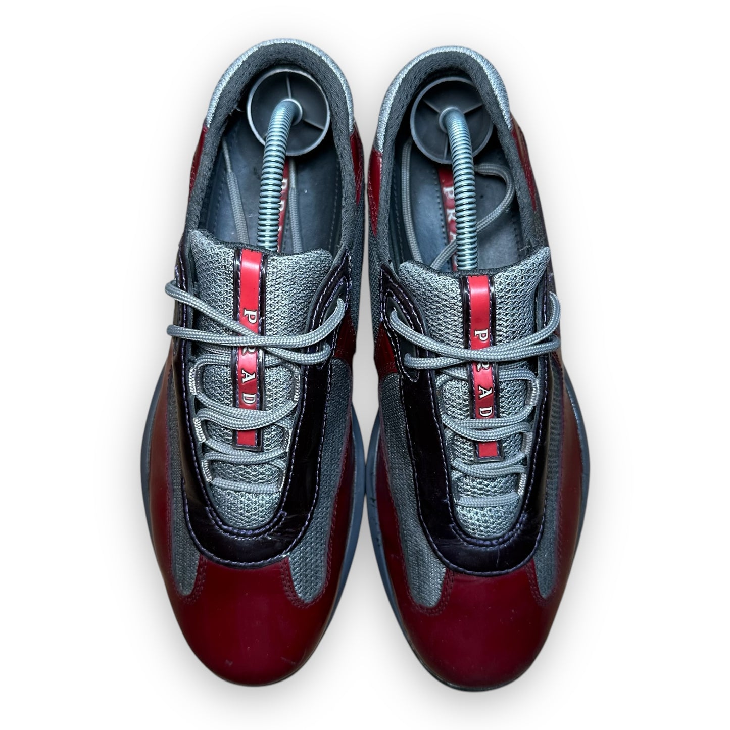 EU39 - US6.5 - UK6 • vintage Prada America’s Cup Red Black Patent