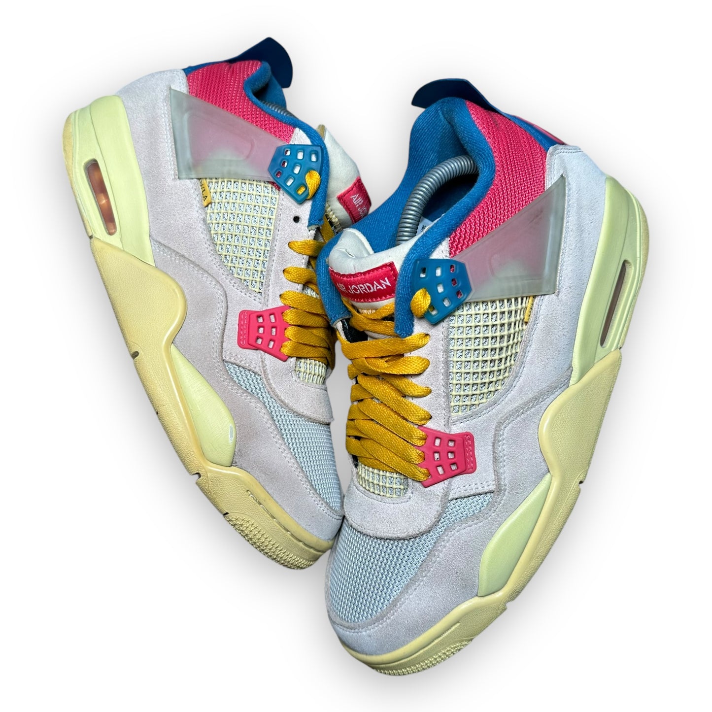 EU44 - US10 - UK9 • Jordan 4 Retro Union Guava Ice
