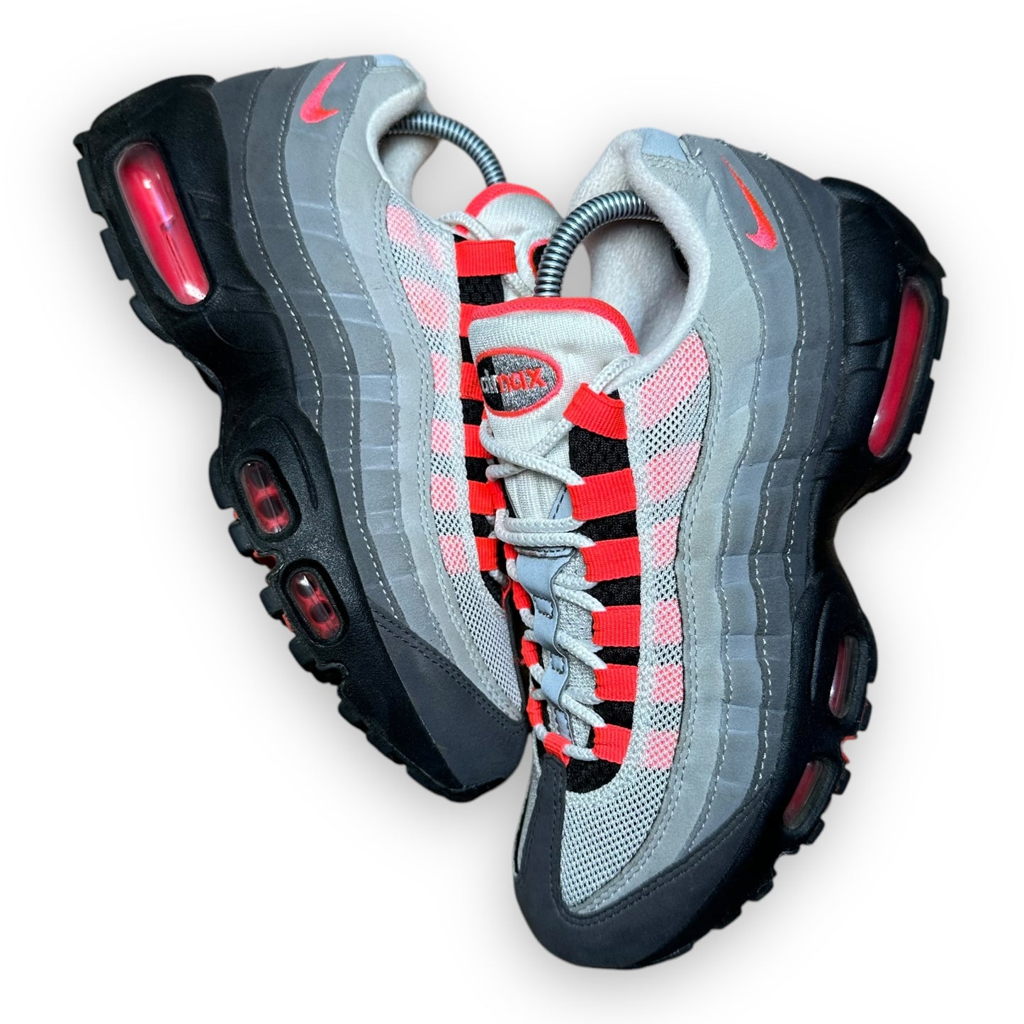 EU37.5 - US5 - UK4.5 • Air Max 95 OG Solar Red