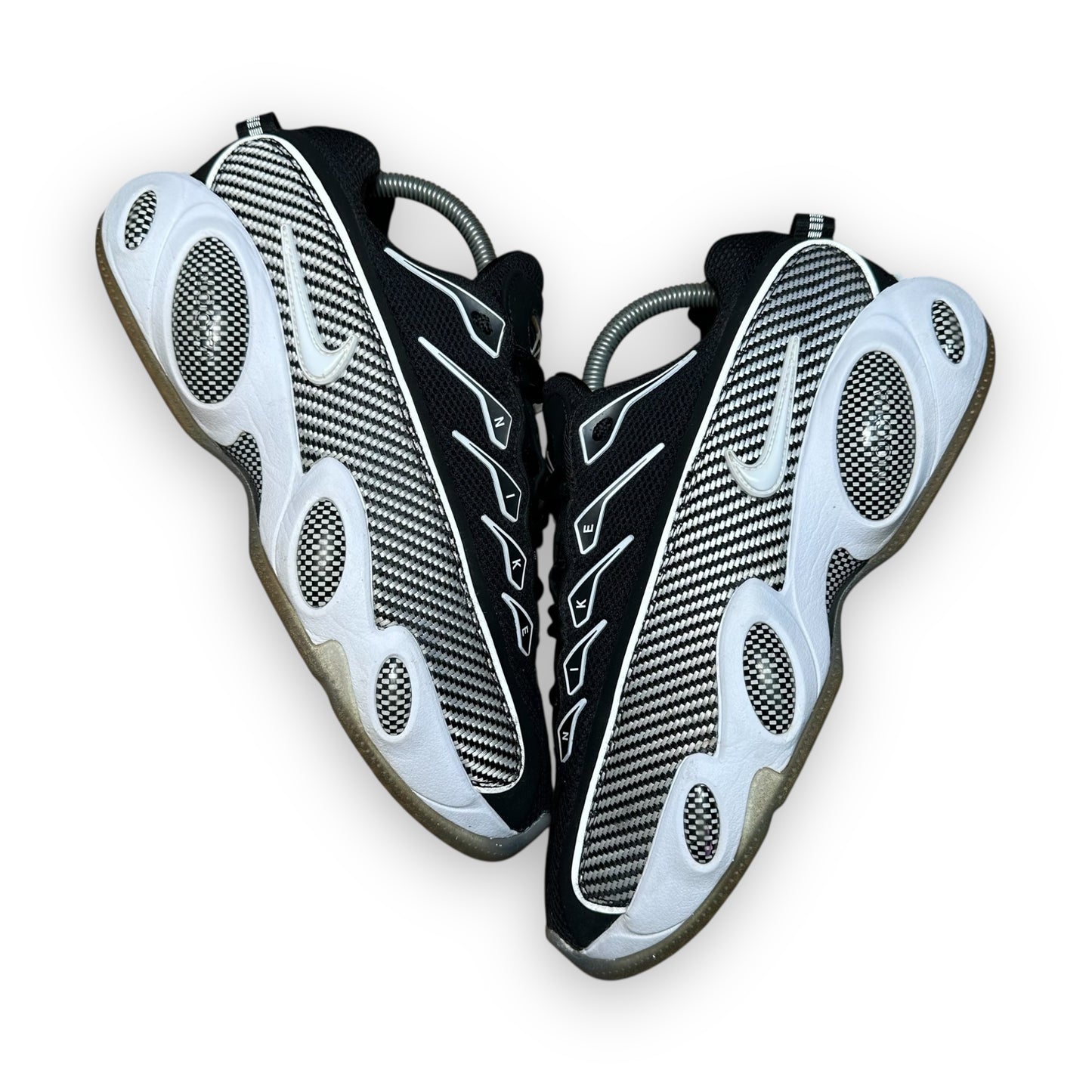 EU43 - US9.5 - UK8.5 • NOCTA Glide Black White