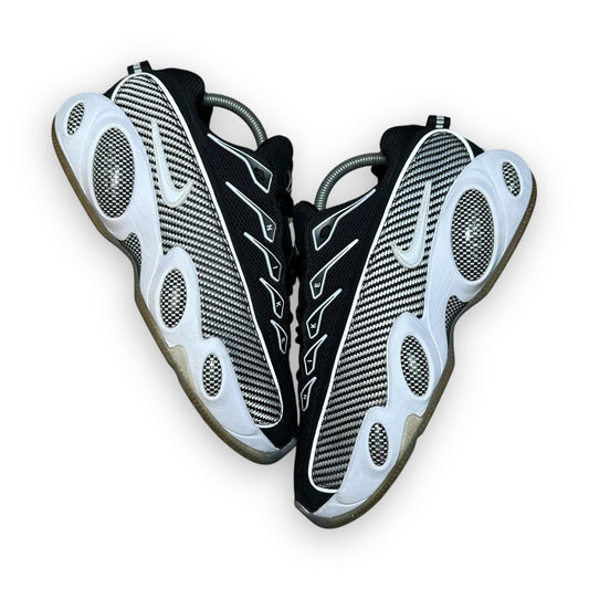 EU43 - US9.5 - UK8.5 • NOCTA Glide Black White