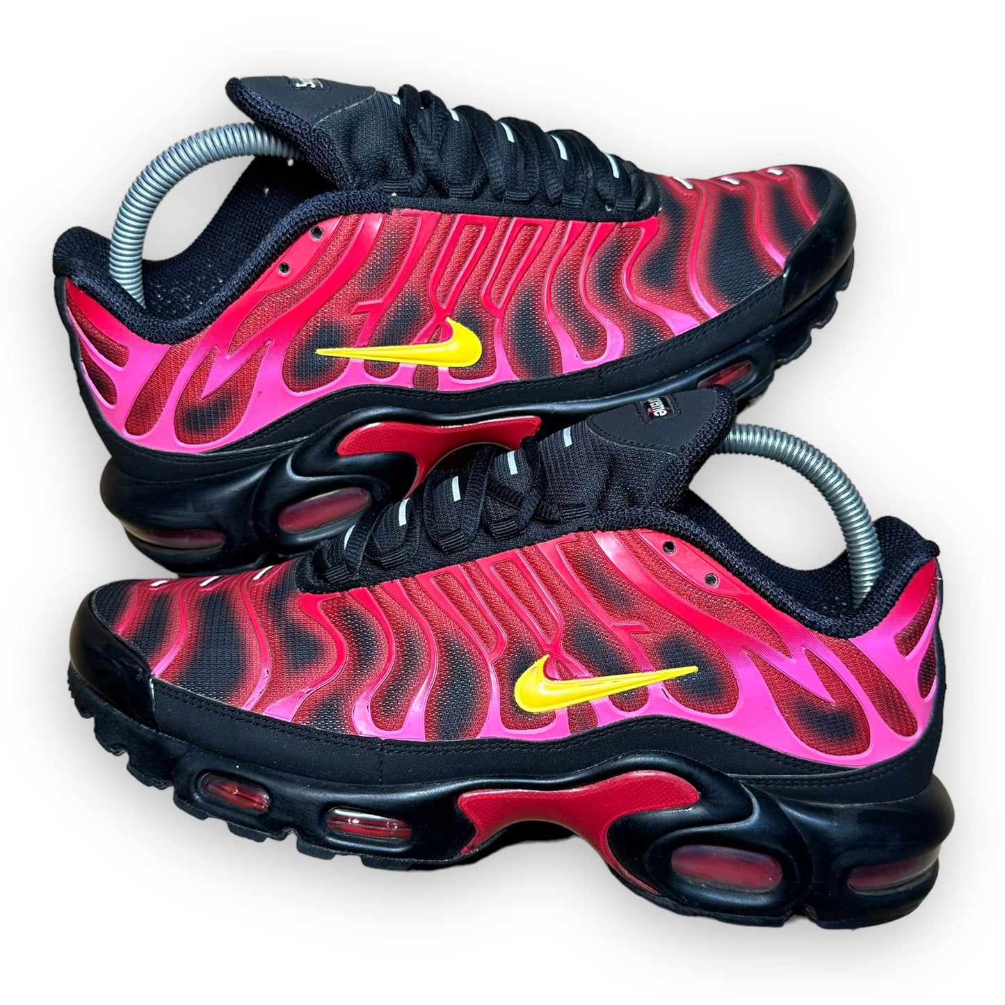 EU42.5 - US9 - UK8 • Air Max Plus Supreme Black