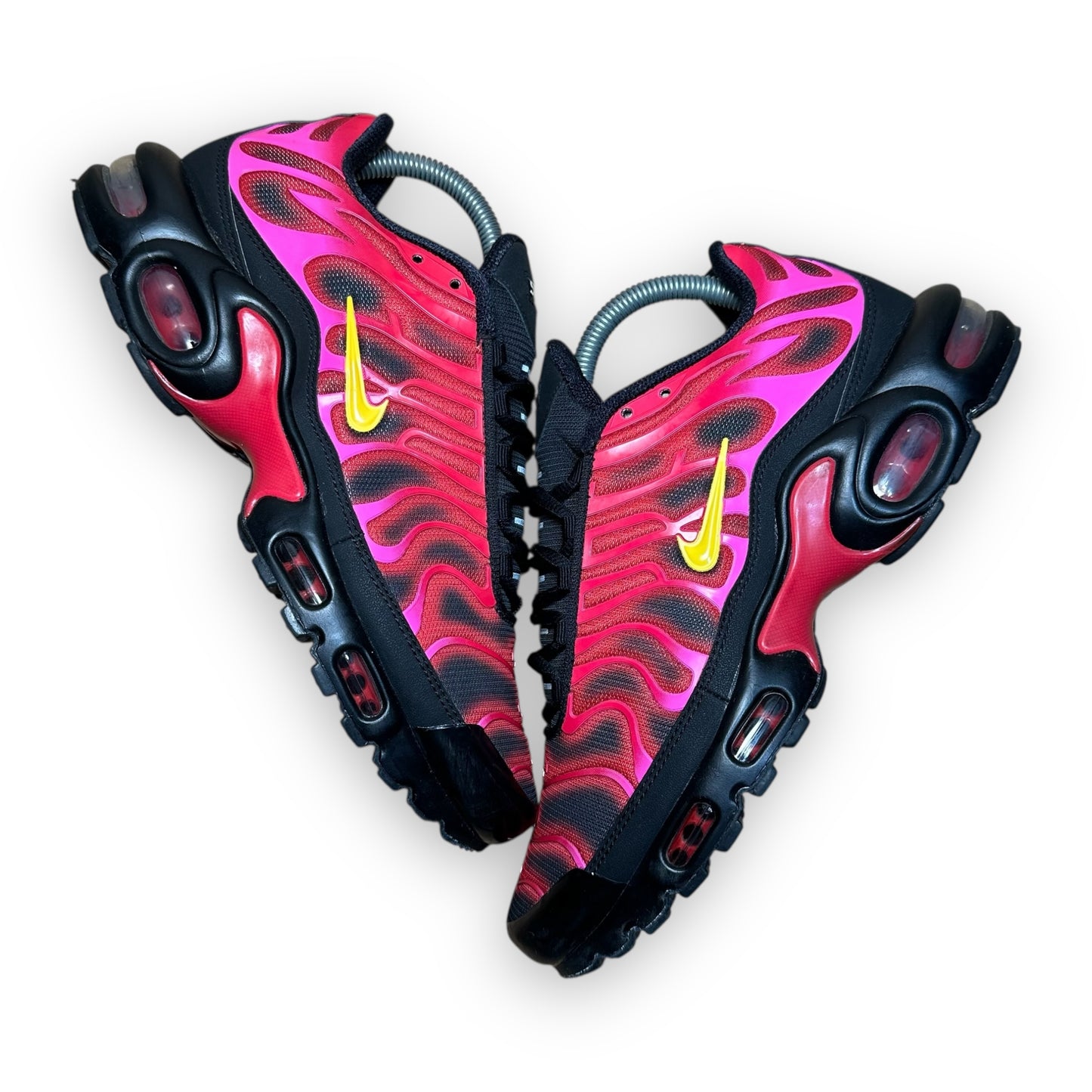EU42 - US8.5 - UK7.5 • Air Max Plus TN Supreme Black