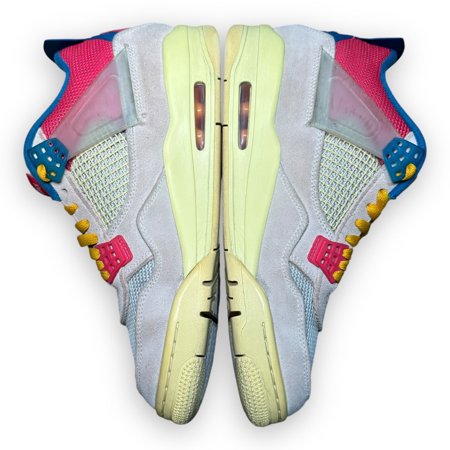 EU44 - US10 - UK9 • Jordan 4 Retro Union Guava Ice
