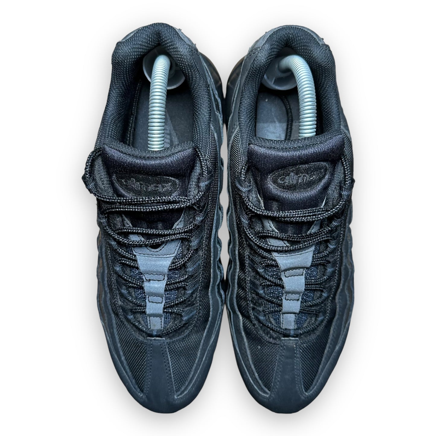 EU43 - US9.5 - UK8.5 • Air Max 95 Triple Black