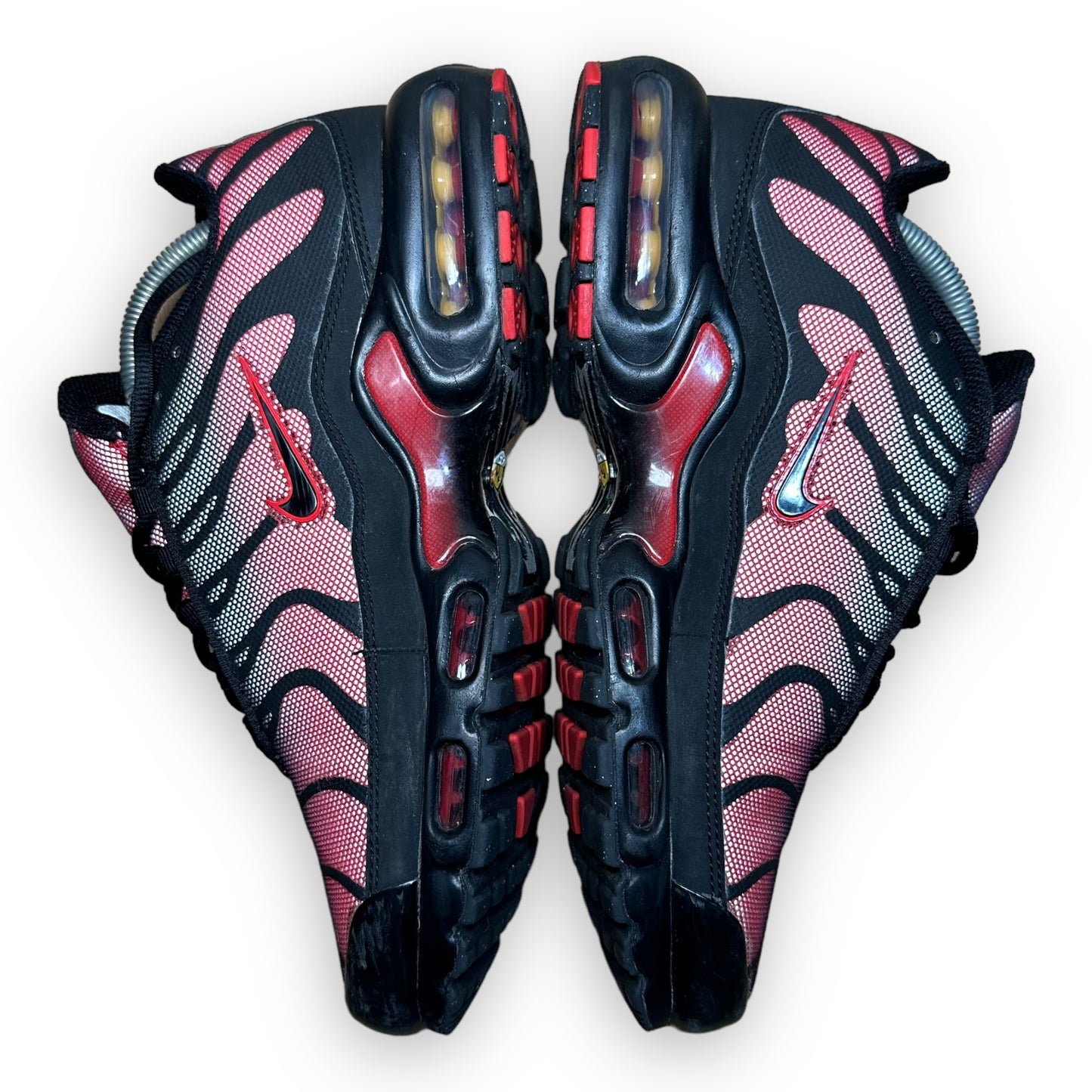 EU43 - US9.5 - UK8.5 • Air Max Plus Bred Reflective