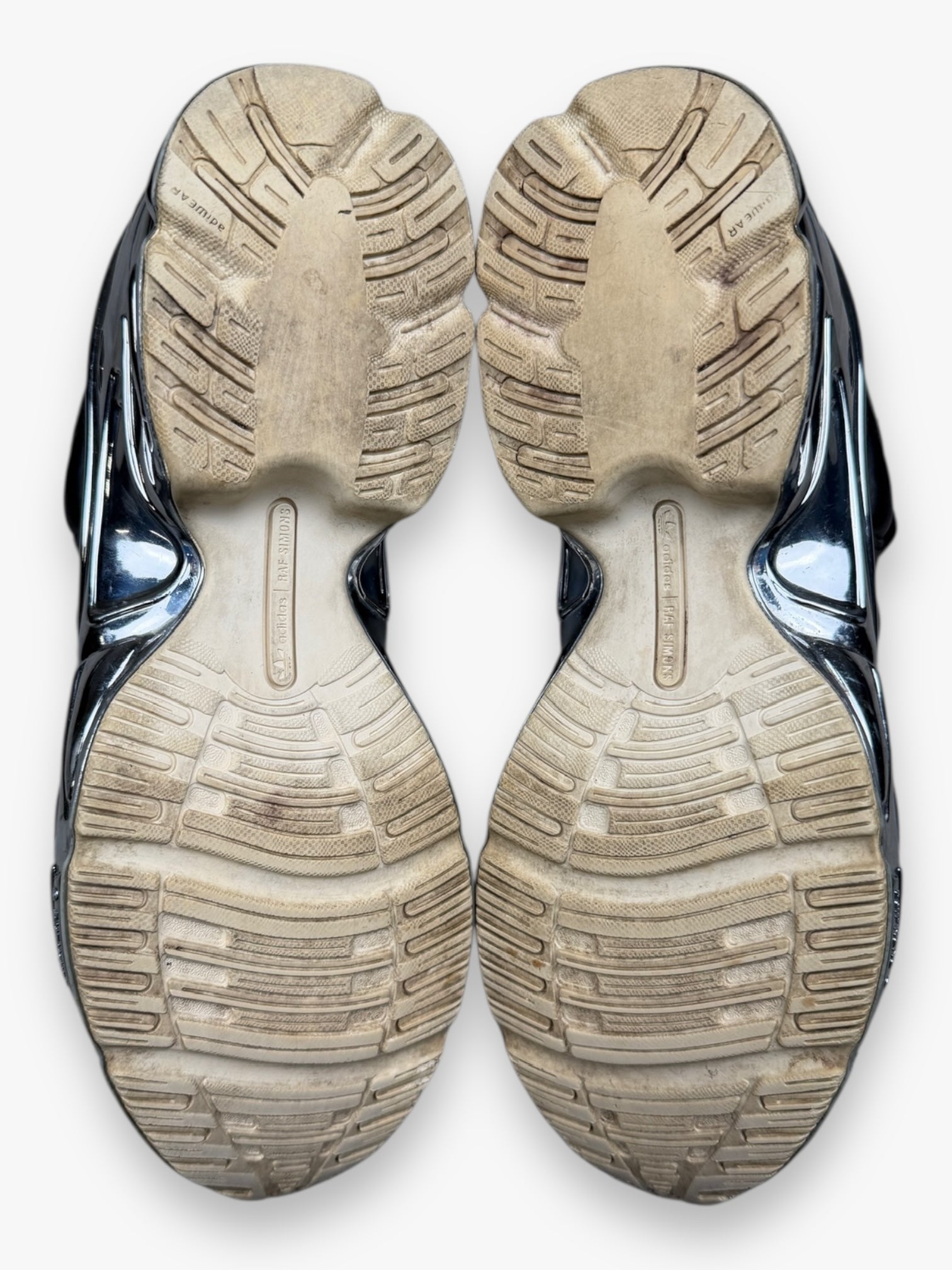 Ozweego Raf Simons Black Metallic Silver