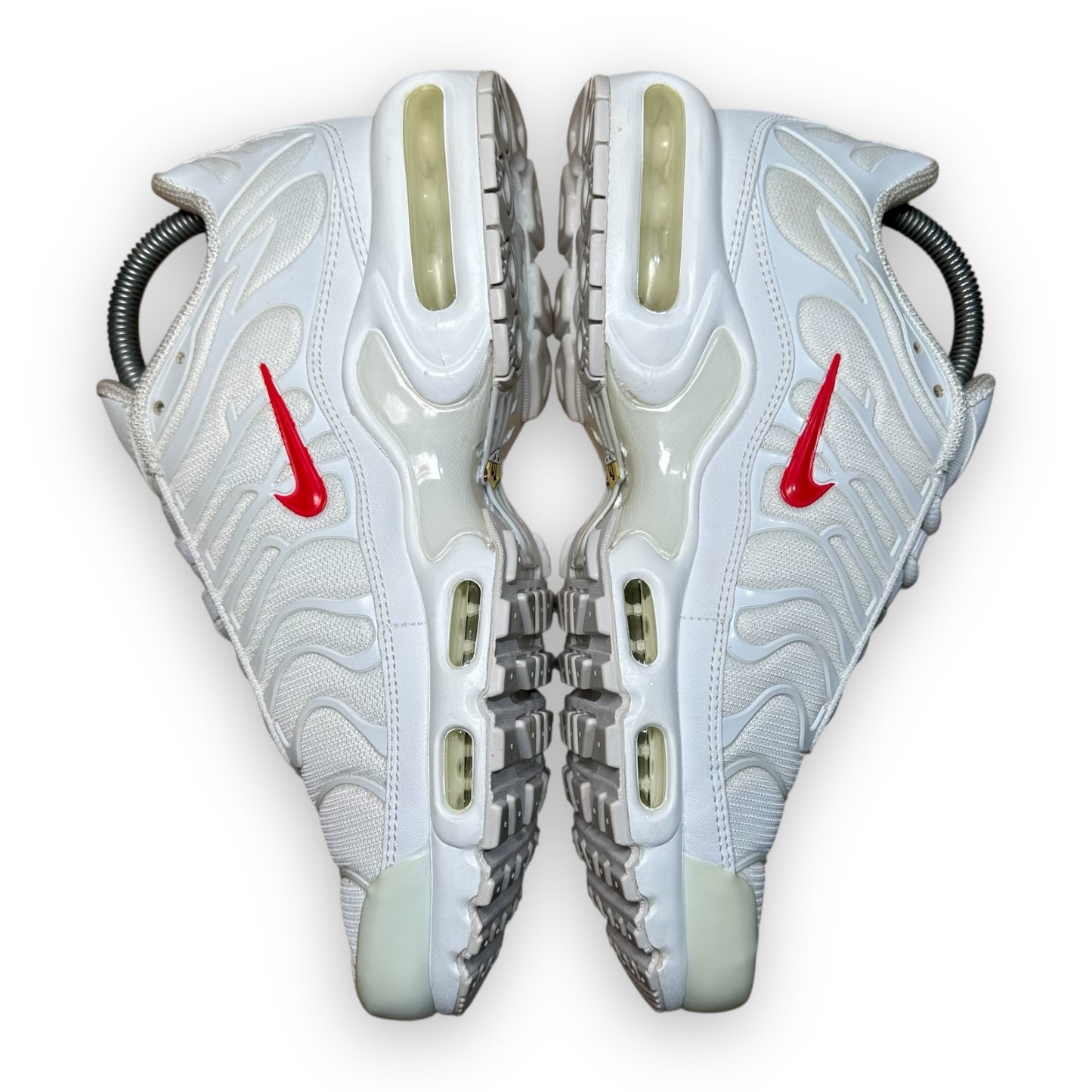 EU41 - US8 - UK7 • Air Max Plus TN Supreme White