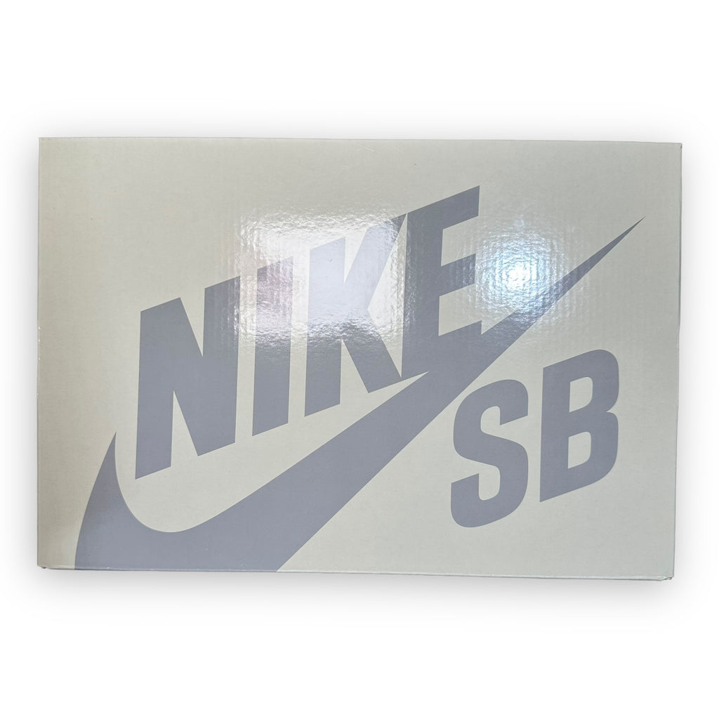 SB Darwin Low Supreme Volt