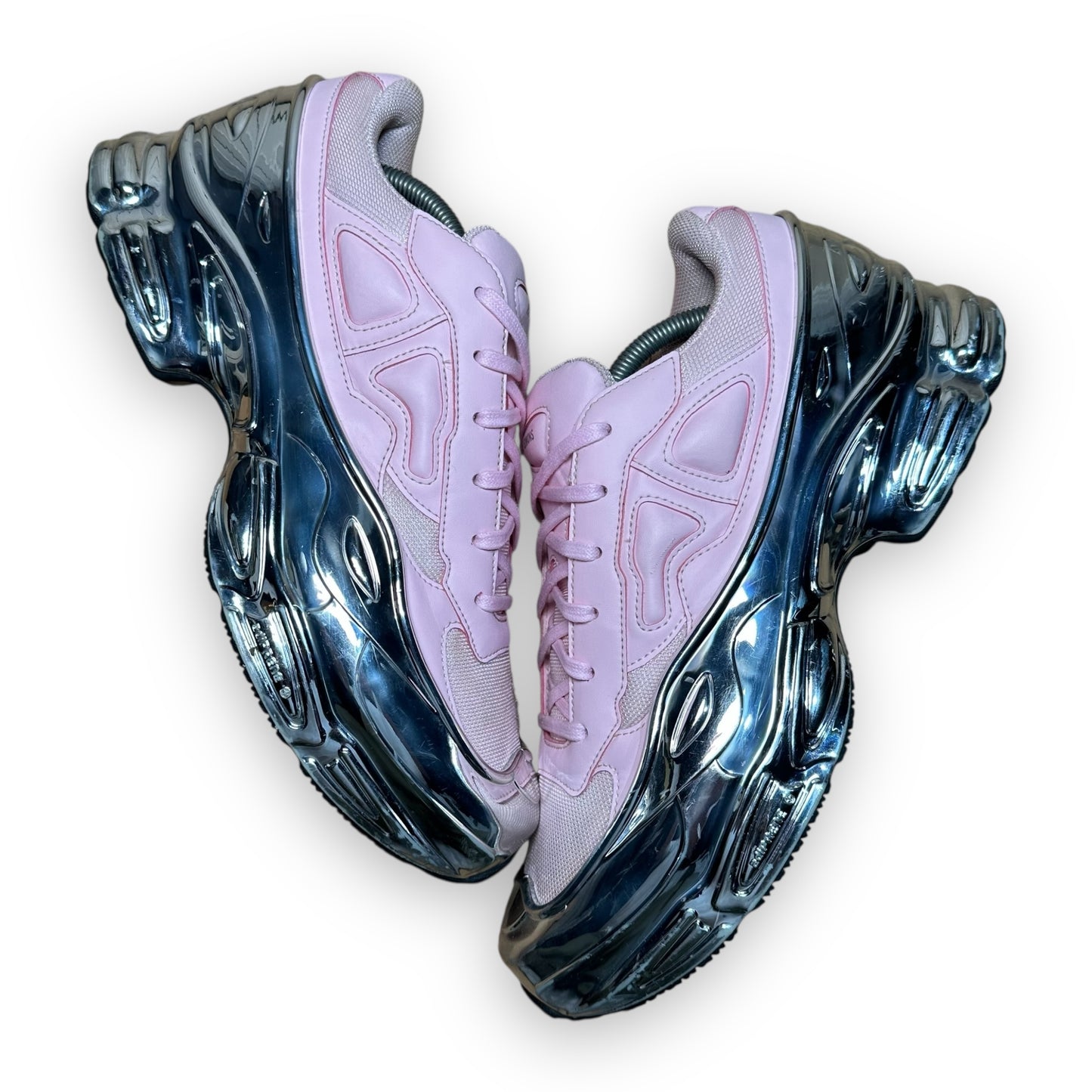 EU45 - US11 - UK10 • Ozweego Raf Simons Clear Pink Silver Metallic