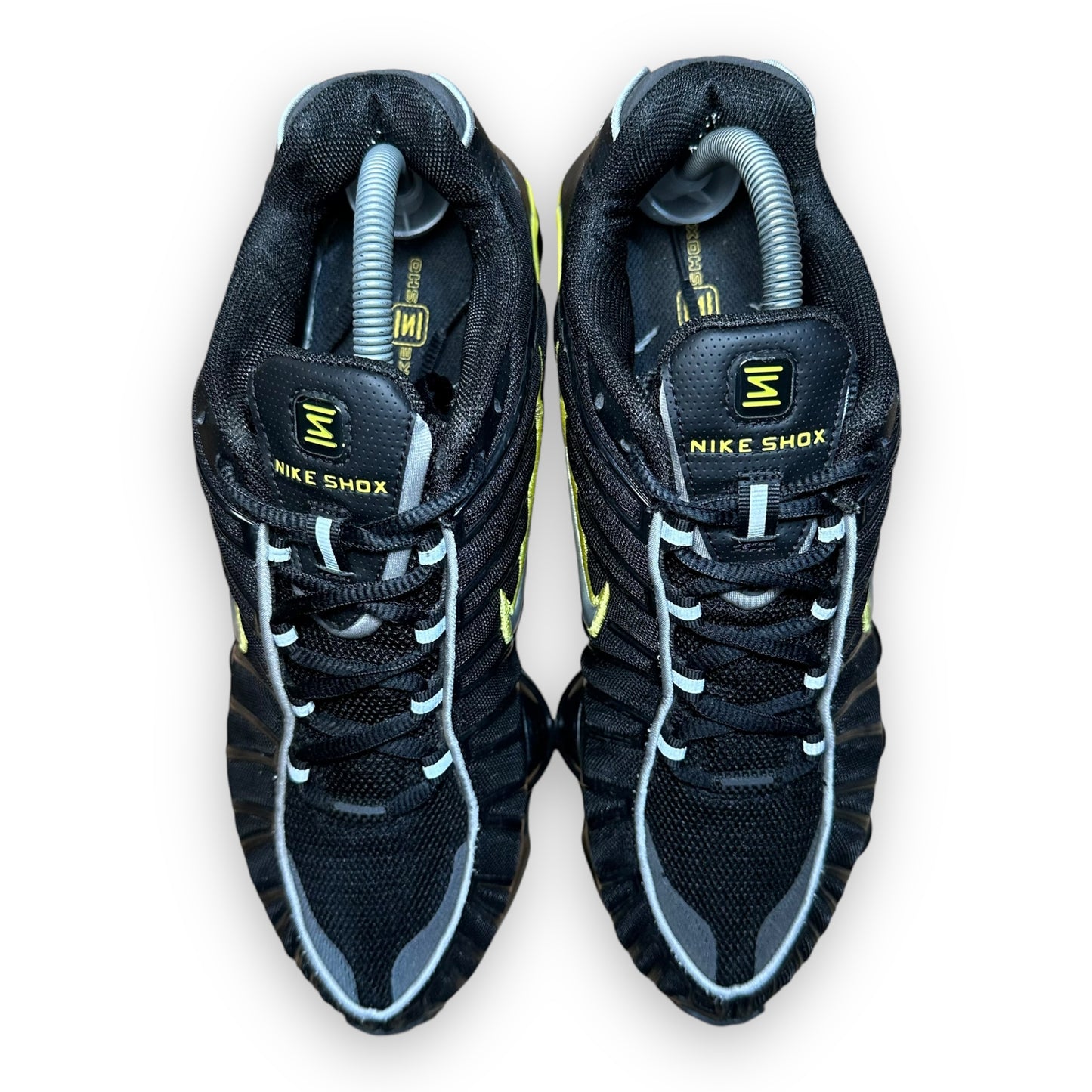 EU42.5 - US9 - UK8 • Shox TL Black Dynamic Yellow