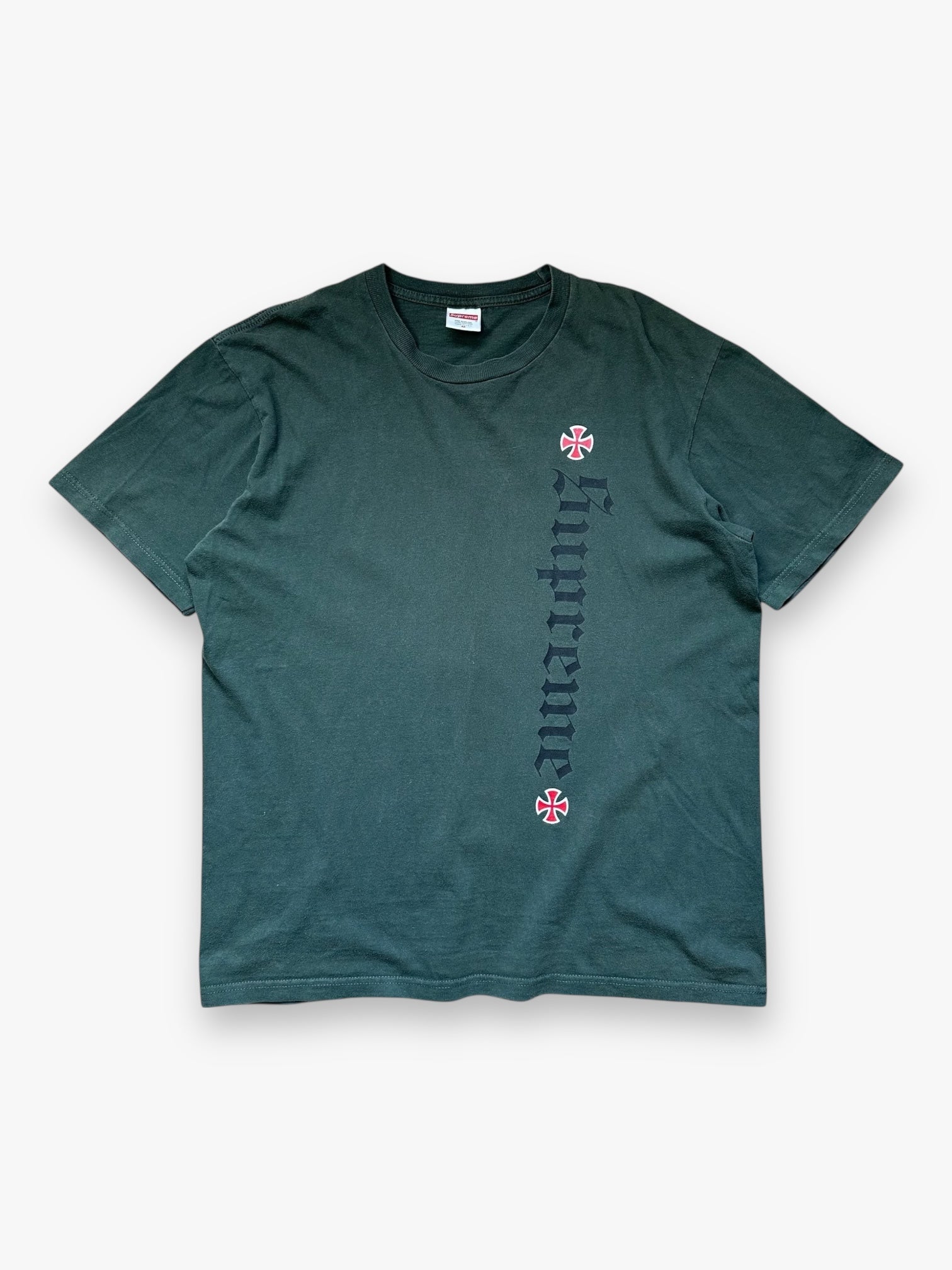 Tee Supreme Independant Old English Dark Green FW17