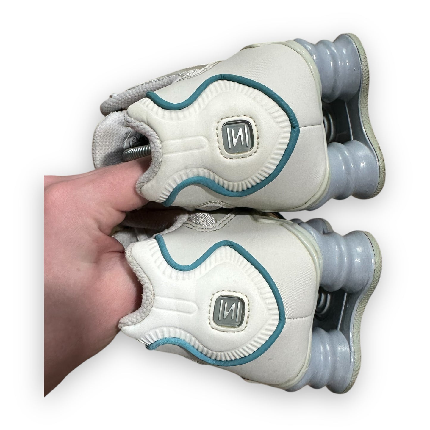 EU40 - US7 - UK6 • Shox TL Light Bone Cool Grey