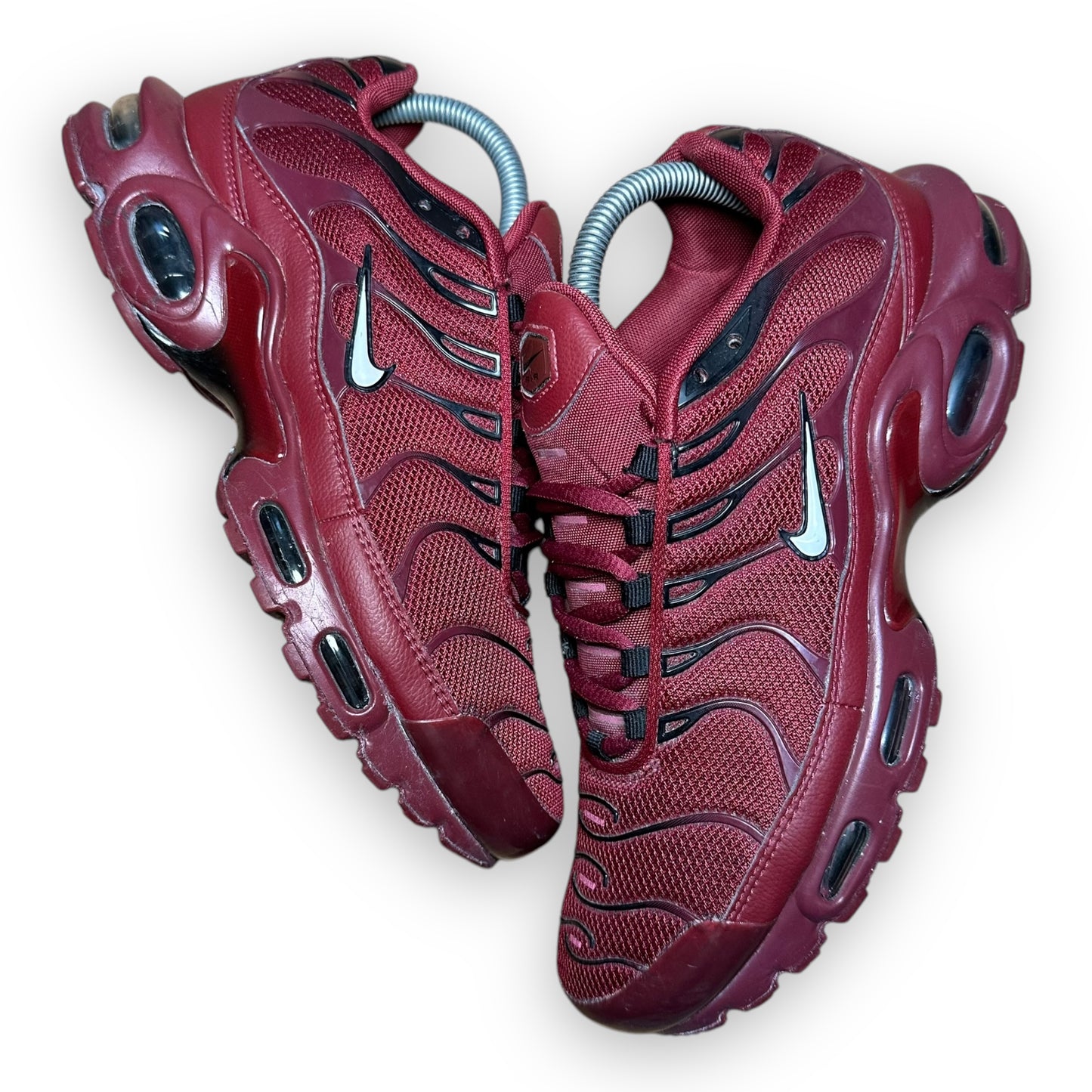 EU42 - US8.5 - UK7.5 • Air Max Plus Team Red