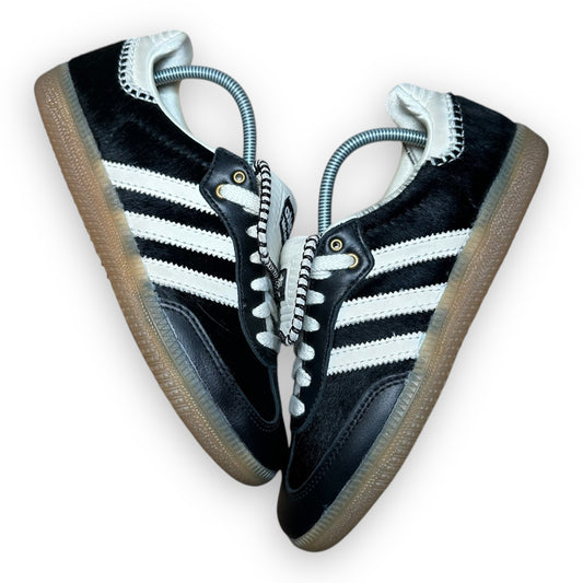 EU38 - US5.5 - UK5 • Samba Wales Bonner Black Pony