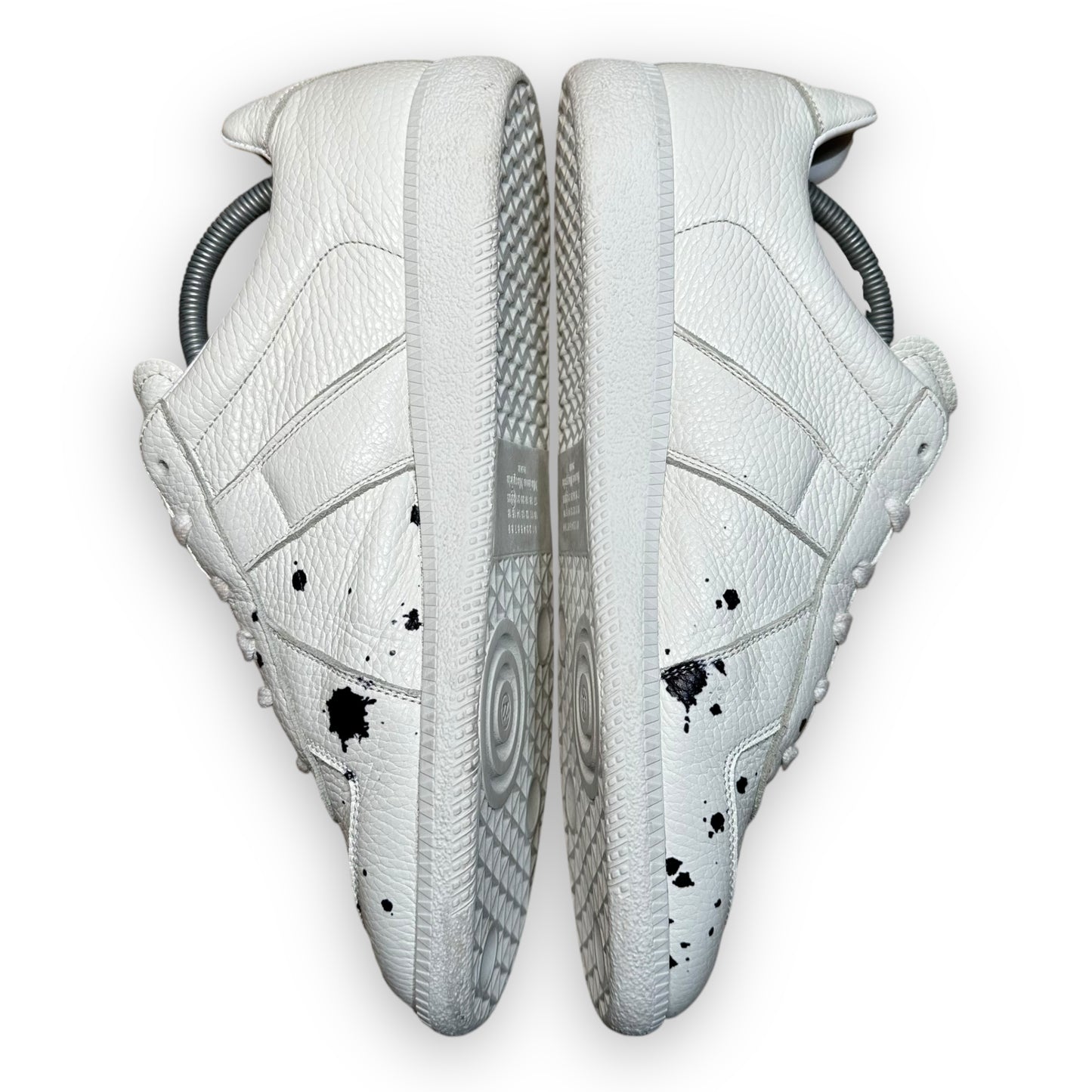 EU43 - US9.5 - UK8.5 • Maison Margiela Replica GATS White Leather Paint Splatter