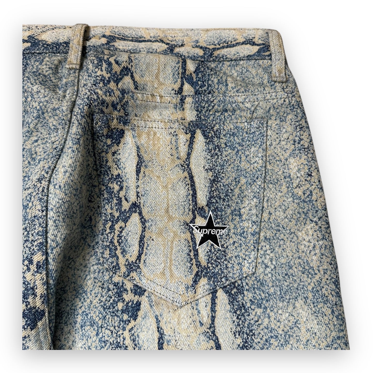 Jeans Supreme Regular Snake FW24 (M)