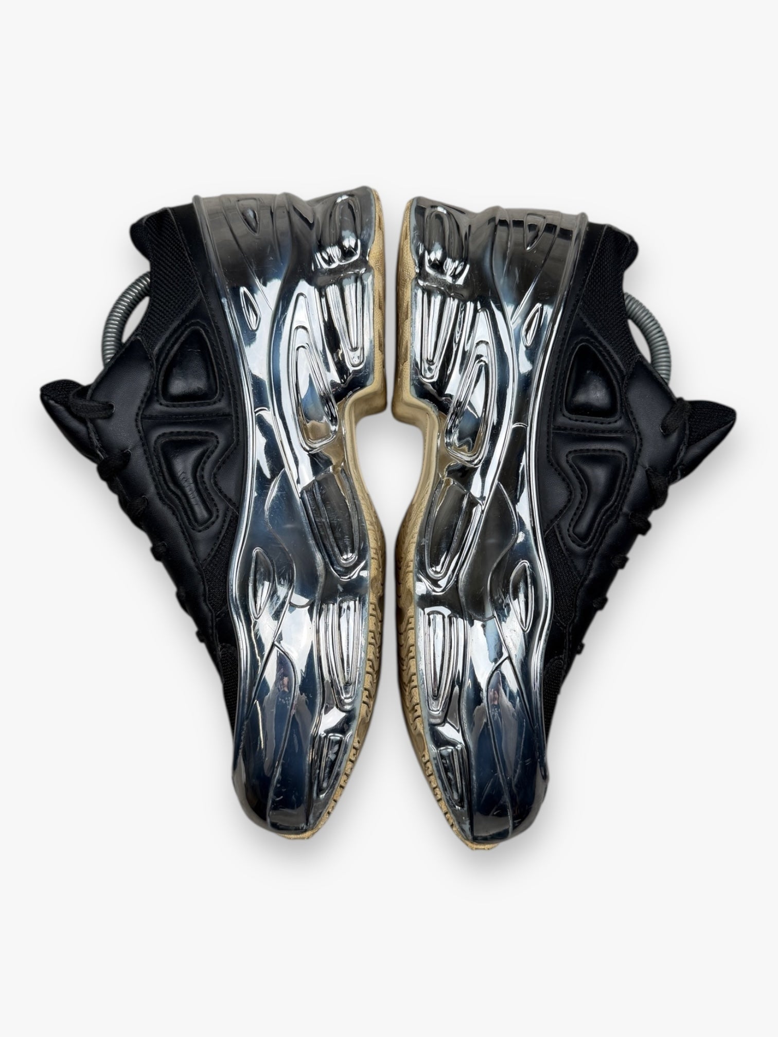 Ozweego Raf Simons Black Metallic Silver