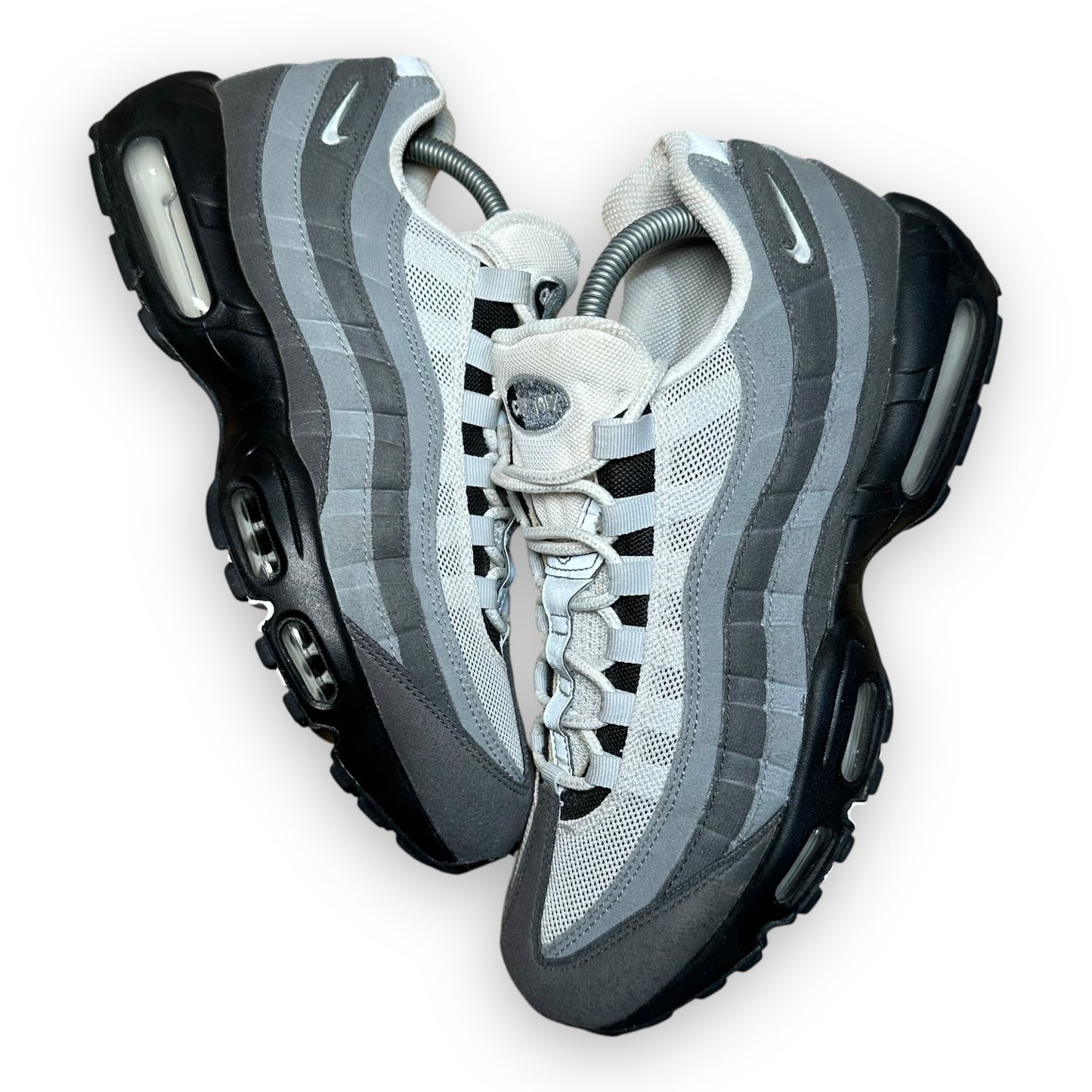 EU44 - US10 - UK9 • Air Max 95 Grey Jewel