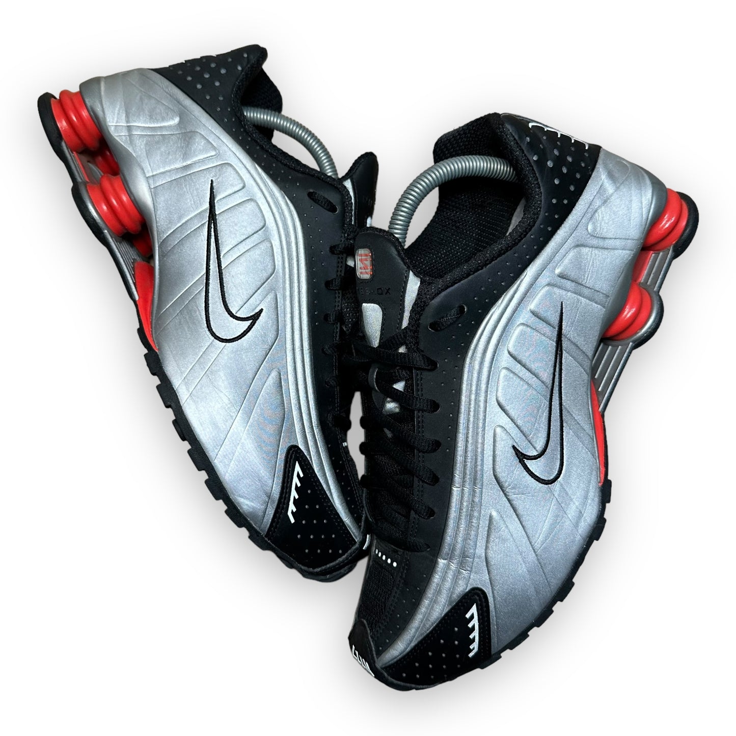 EU44 - US10 - UK9 • Shox R4 Black Metallic Silver Red