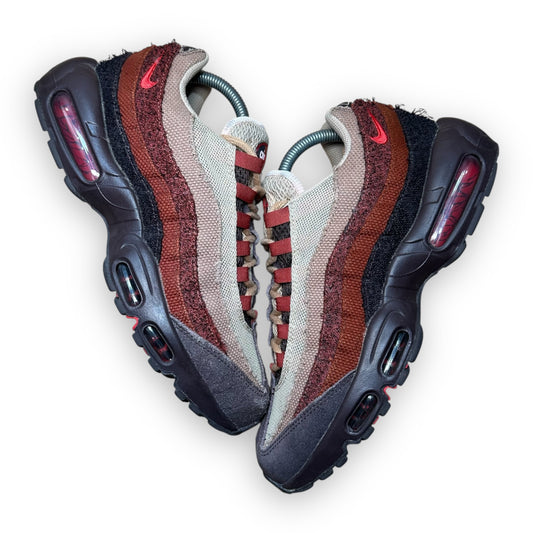 EU43 - US9.5 - UK8.5 • Air Max 95 Anatomy of Air Brown