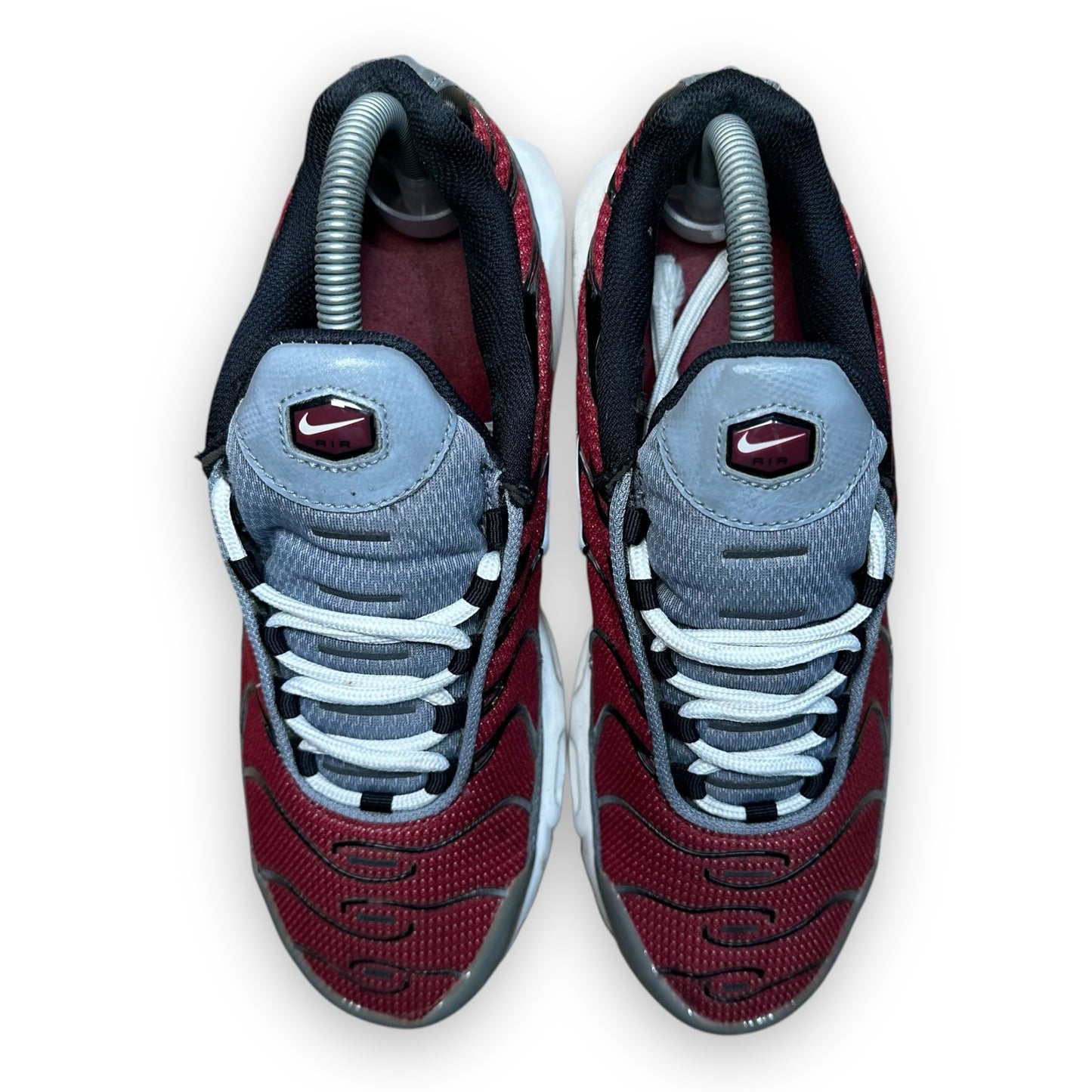 EU40.5 - US7.5 - UK6.5 • Air Max Plus Team Red Cool Grey