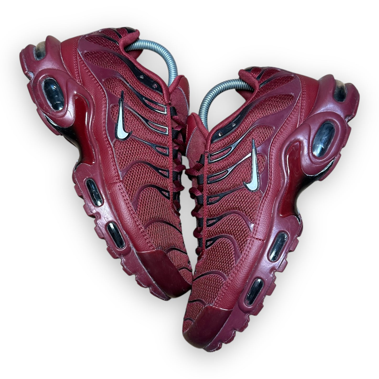 EU42 - US8.5 - UK7.5 • Air Max Plus Team Red