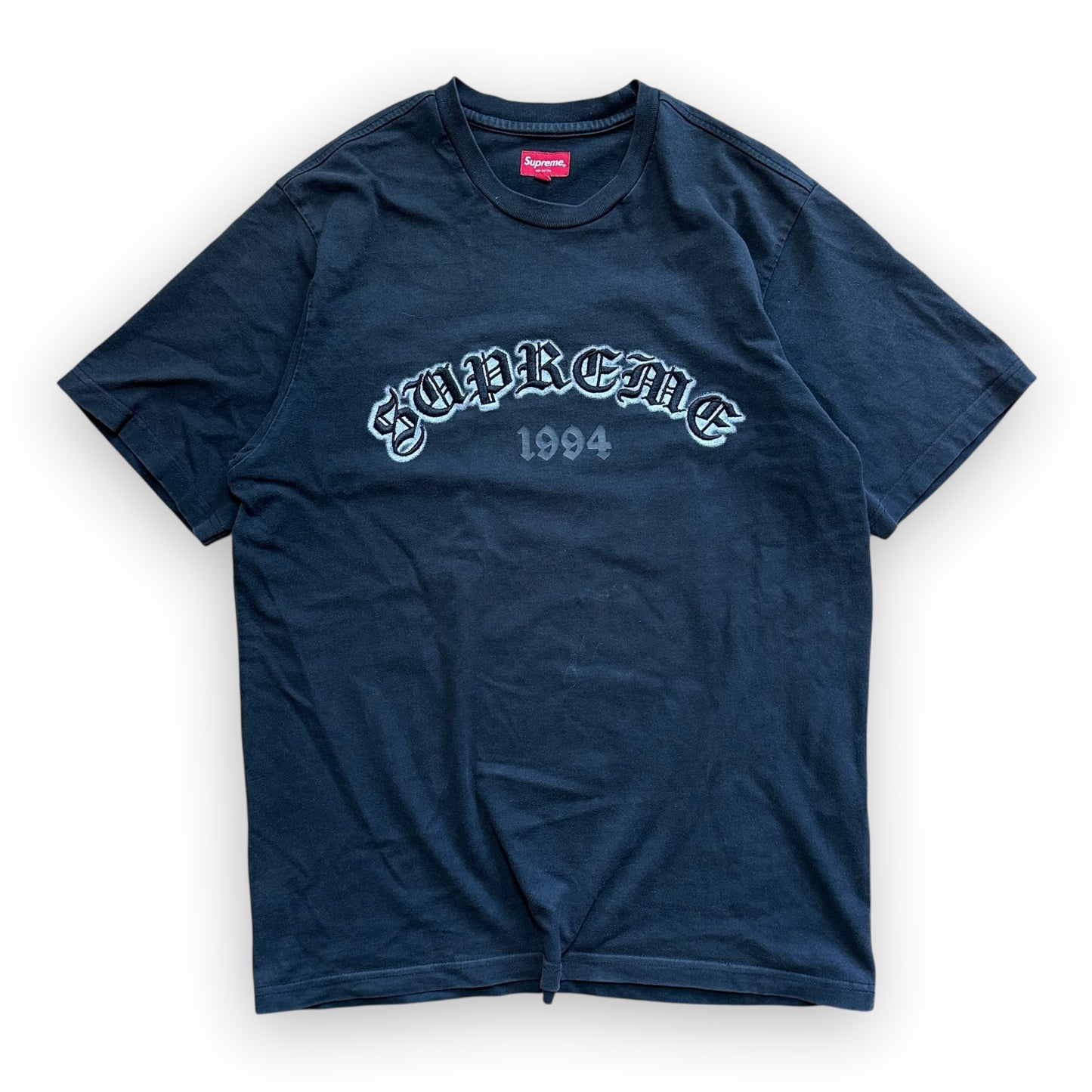 Tee Supreme Old English Black SS22 (M)