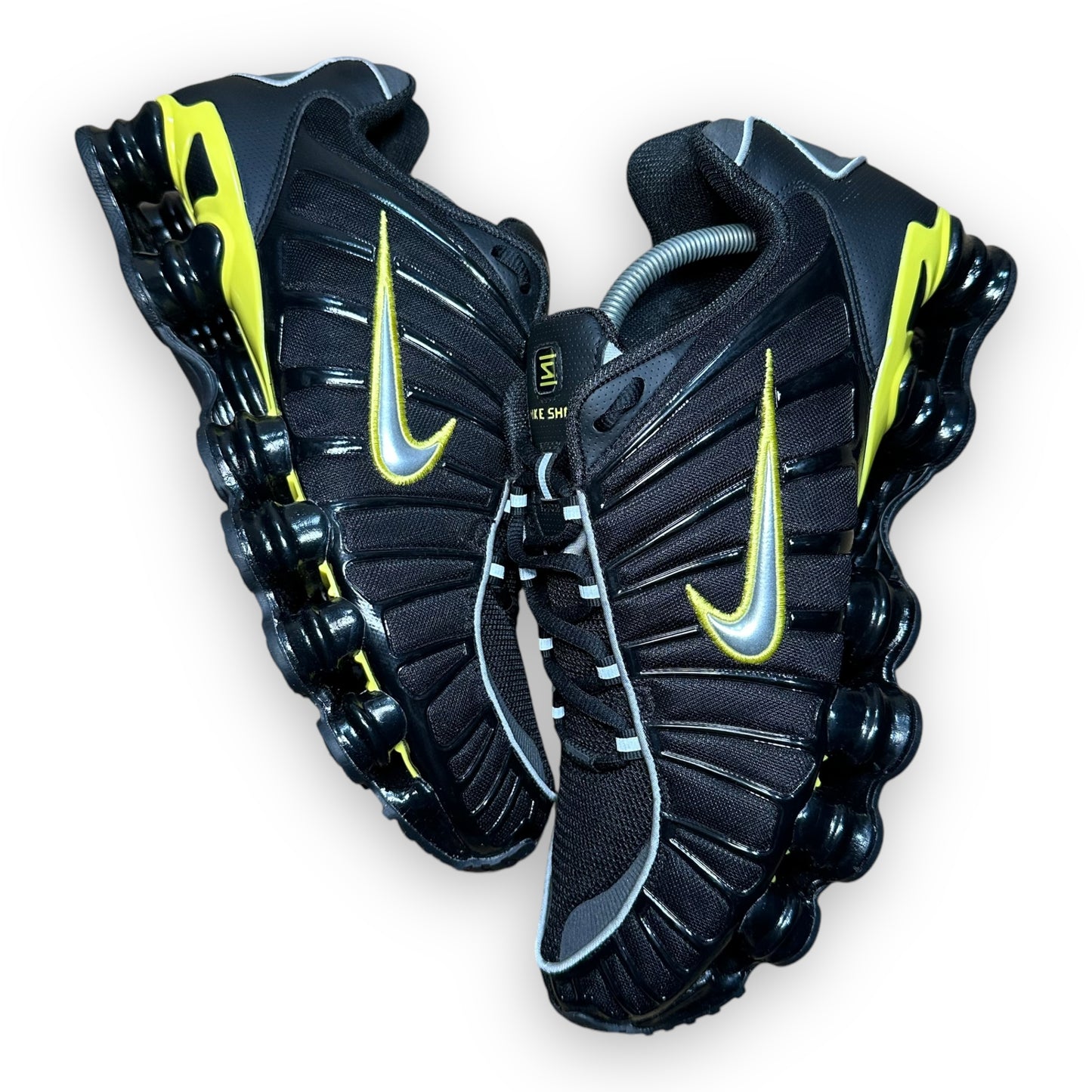 EU45 - US11 - UK10 • Shox TL Black Dynamic Yellow