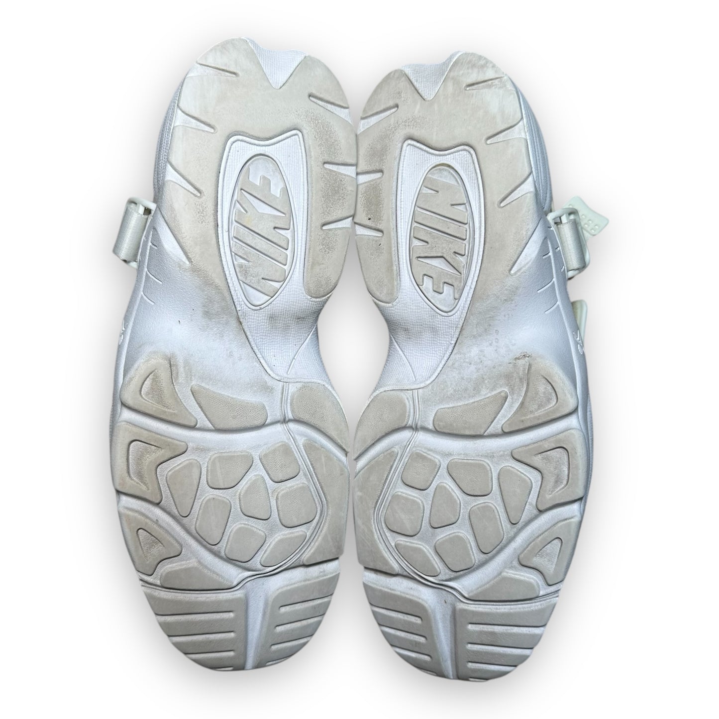 EU44 - US10 - UK9 • Air Carnivore Comme des Garcons White