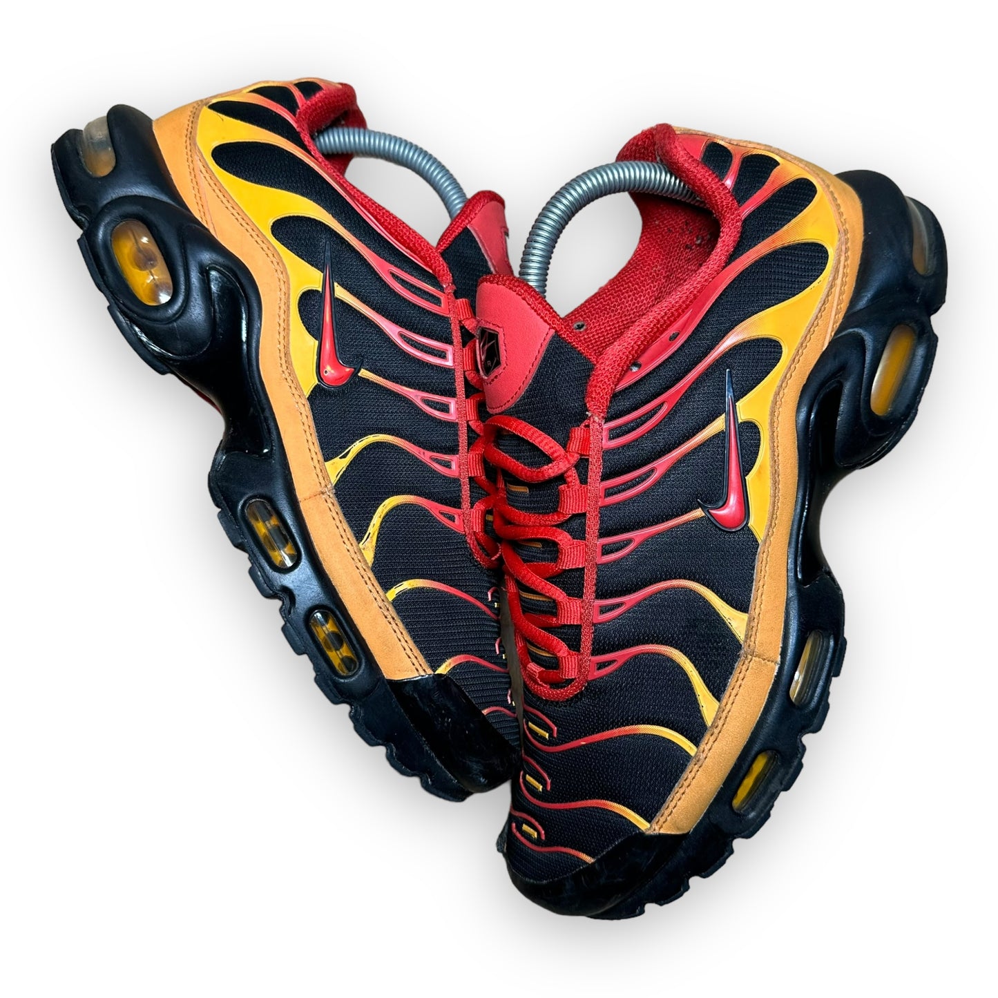 EU42.5 - US9 - UK8 • Air Max Plus Volcano