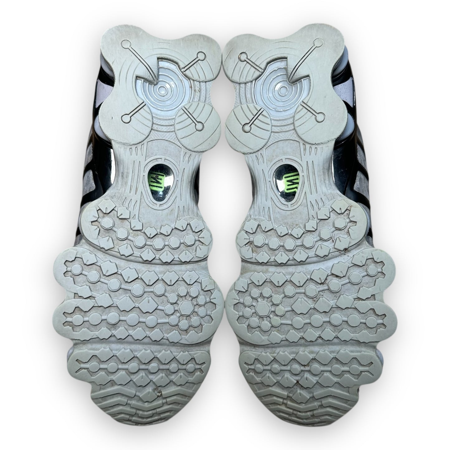 EU41 - US8 - UK7 • Shox TL Wolf Grey Lime Blast